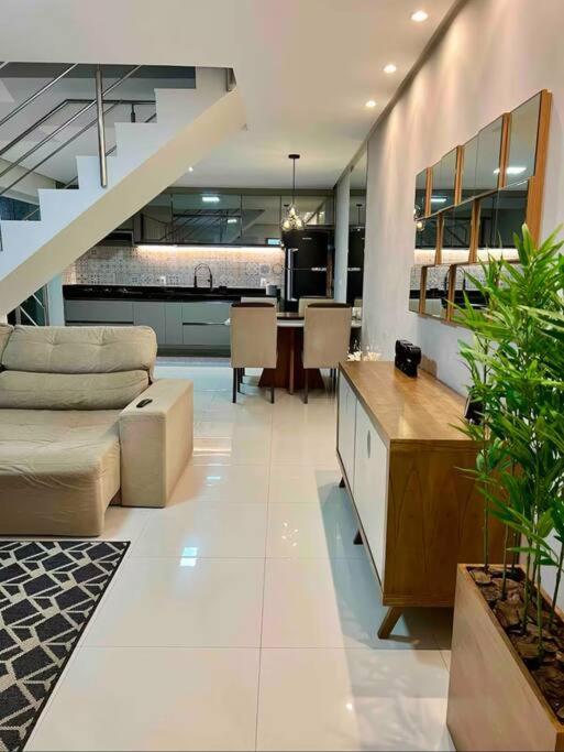 Casa alto padrão com piscina