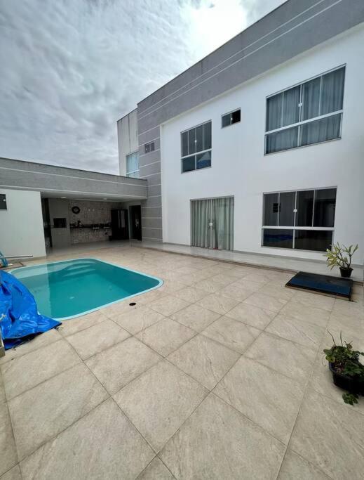 Casa alto padrão com piscina