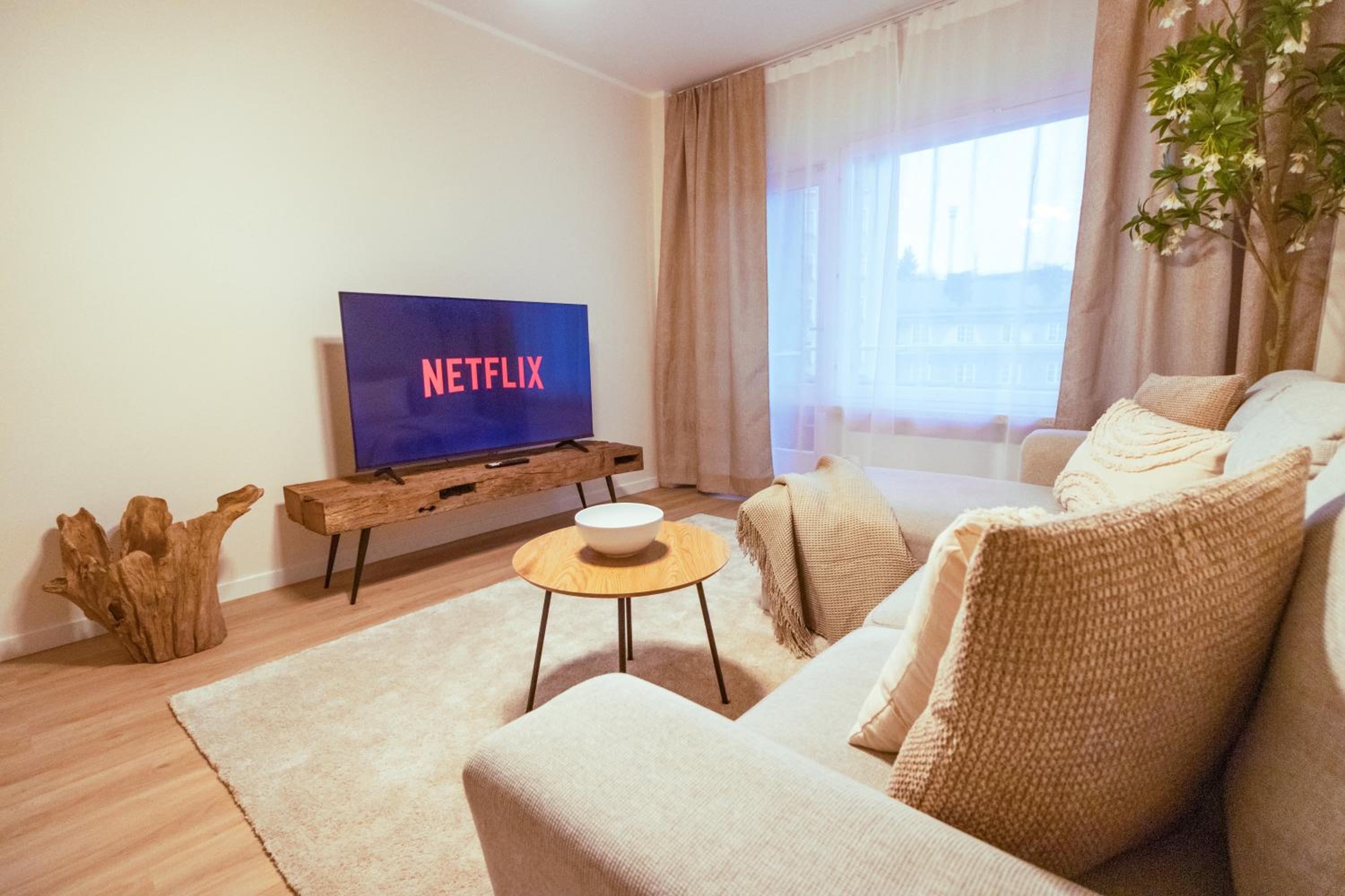 Comfy City Spot Close to Tripla Mall and Dining