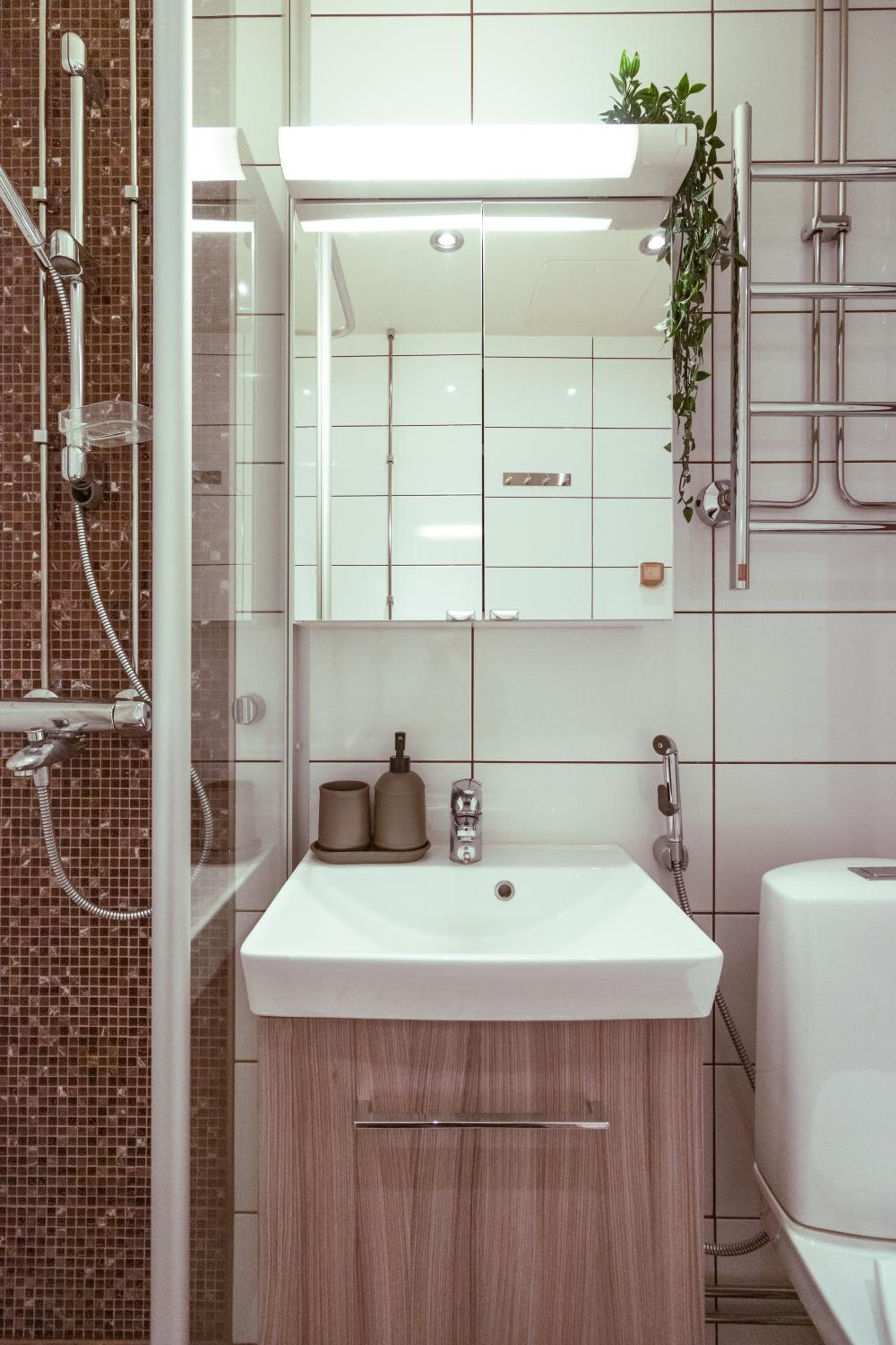 Comfy City Spot Close to Tripla Mall and Dining