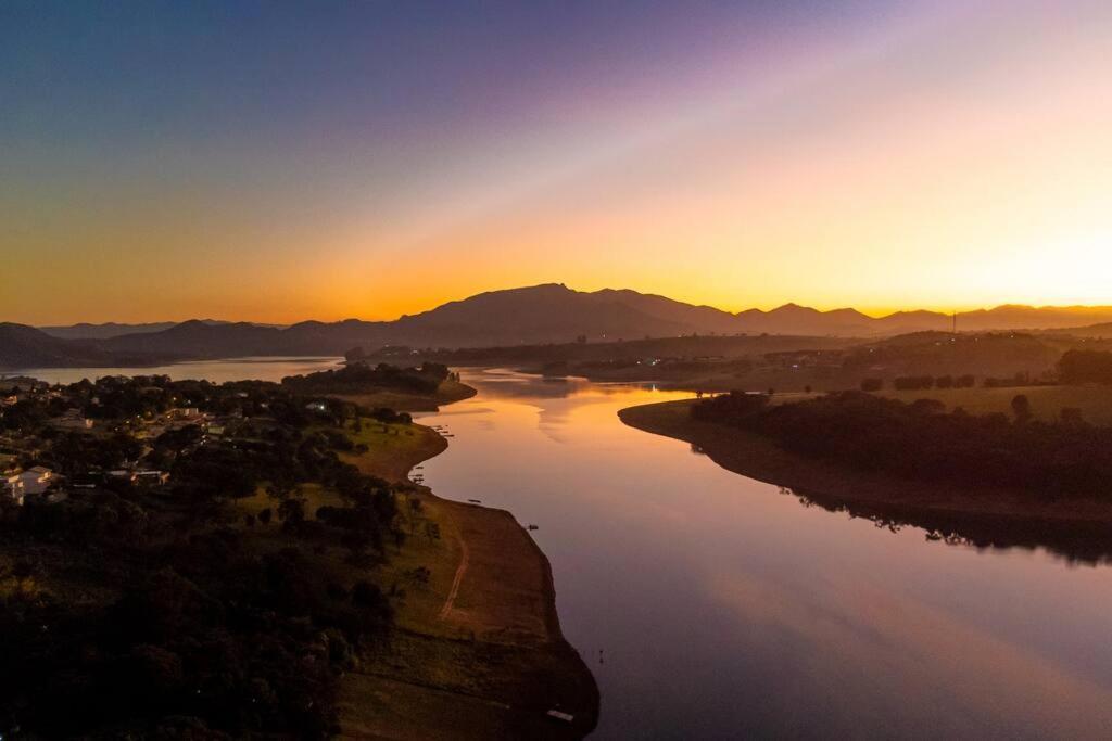 Recanto Paraíso - Chácara de frente para represa
