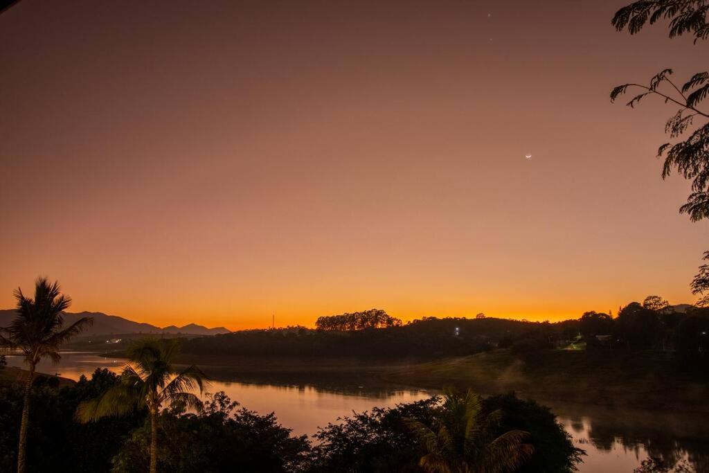 Recanto Paraíso - Chácara de frente para represa