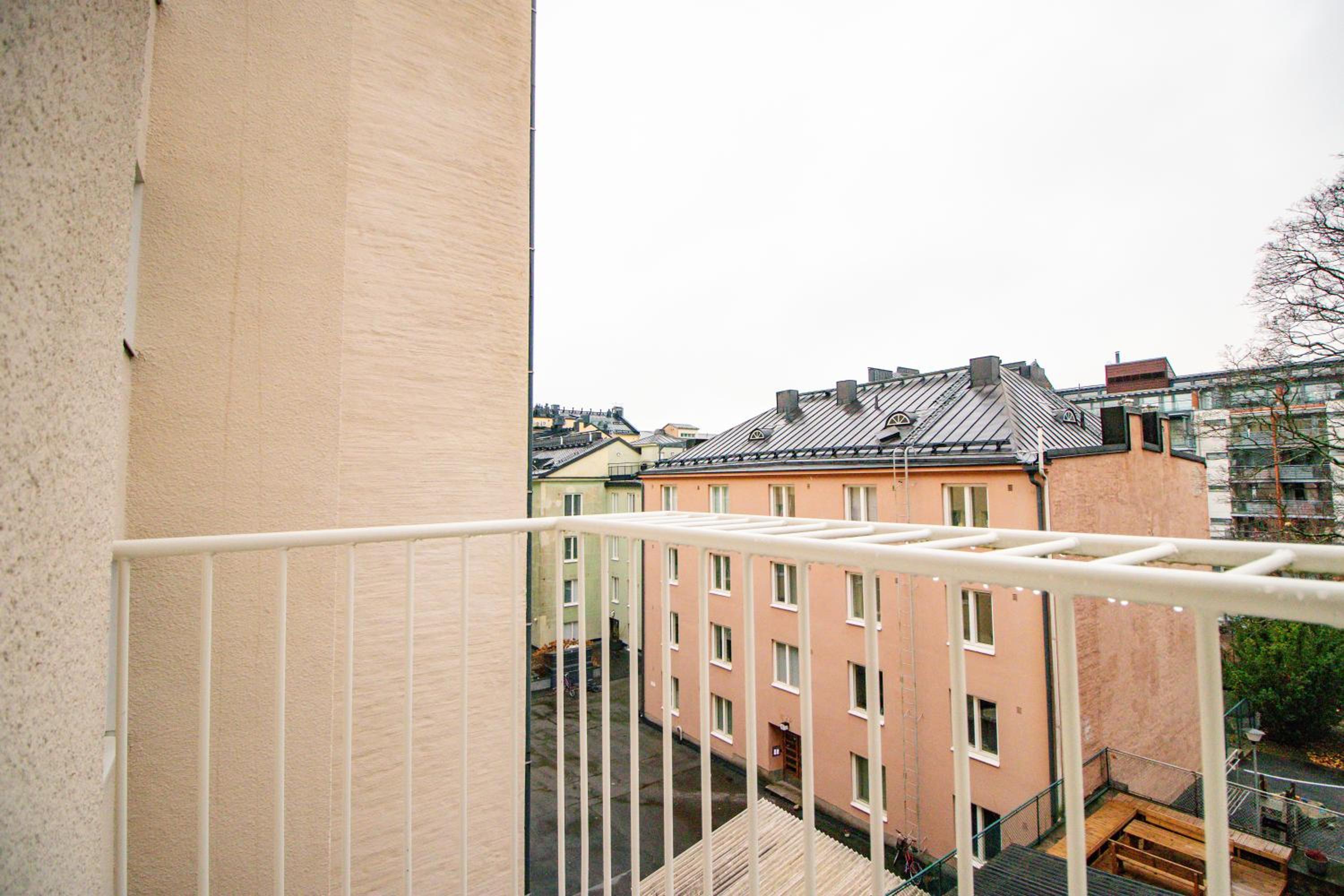 Comfy City Spot Close to Tripla Mall and Dining