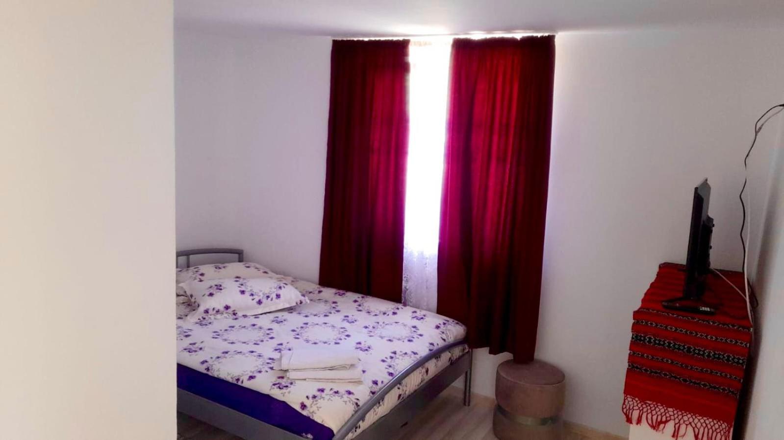 Casa Adela LaculRosu Bicaz