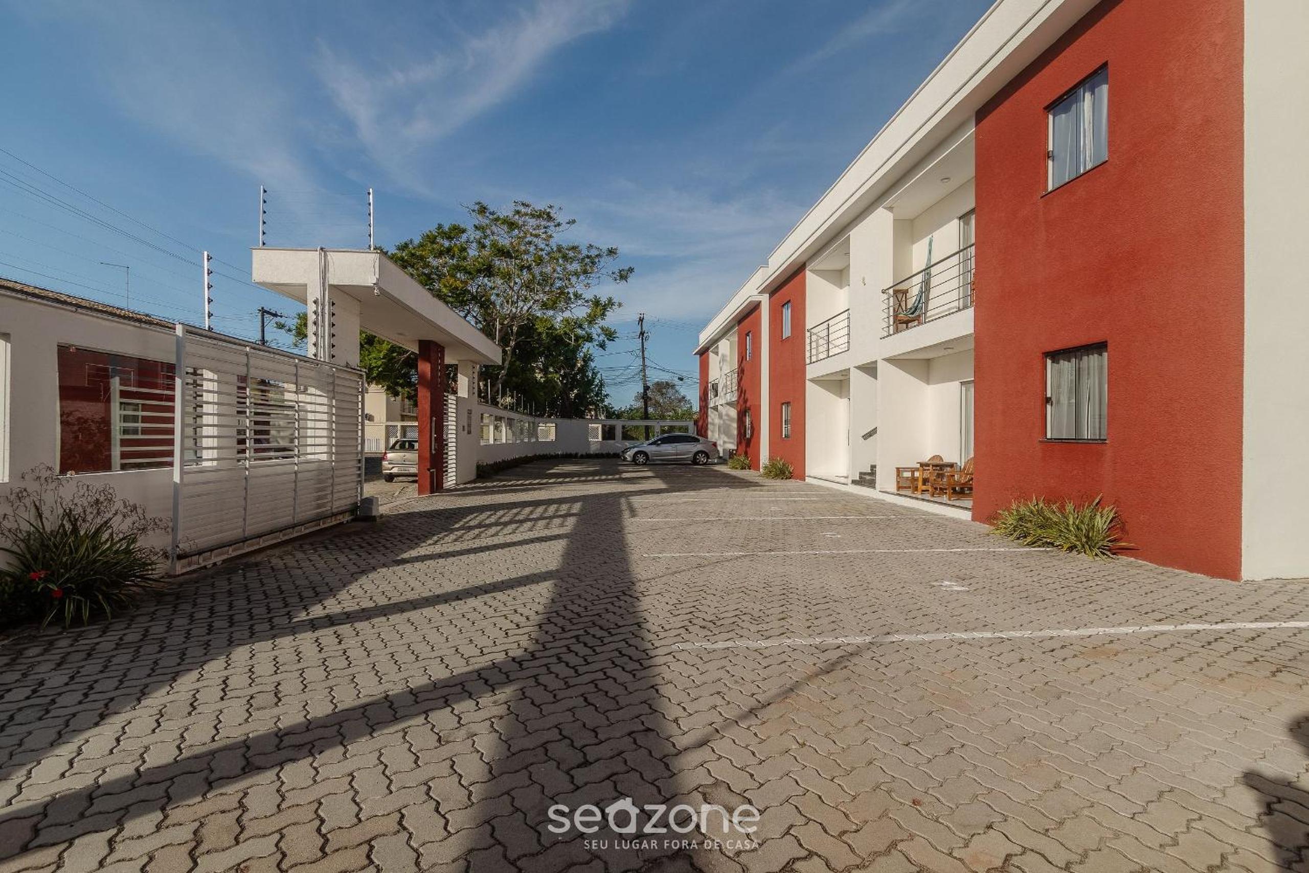 Apartments in Condominium with Pool - Porto Seg. - PTR