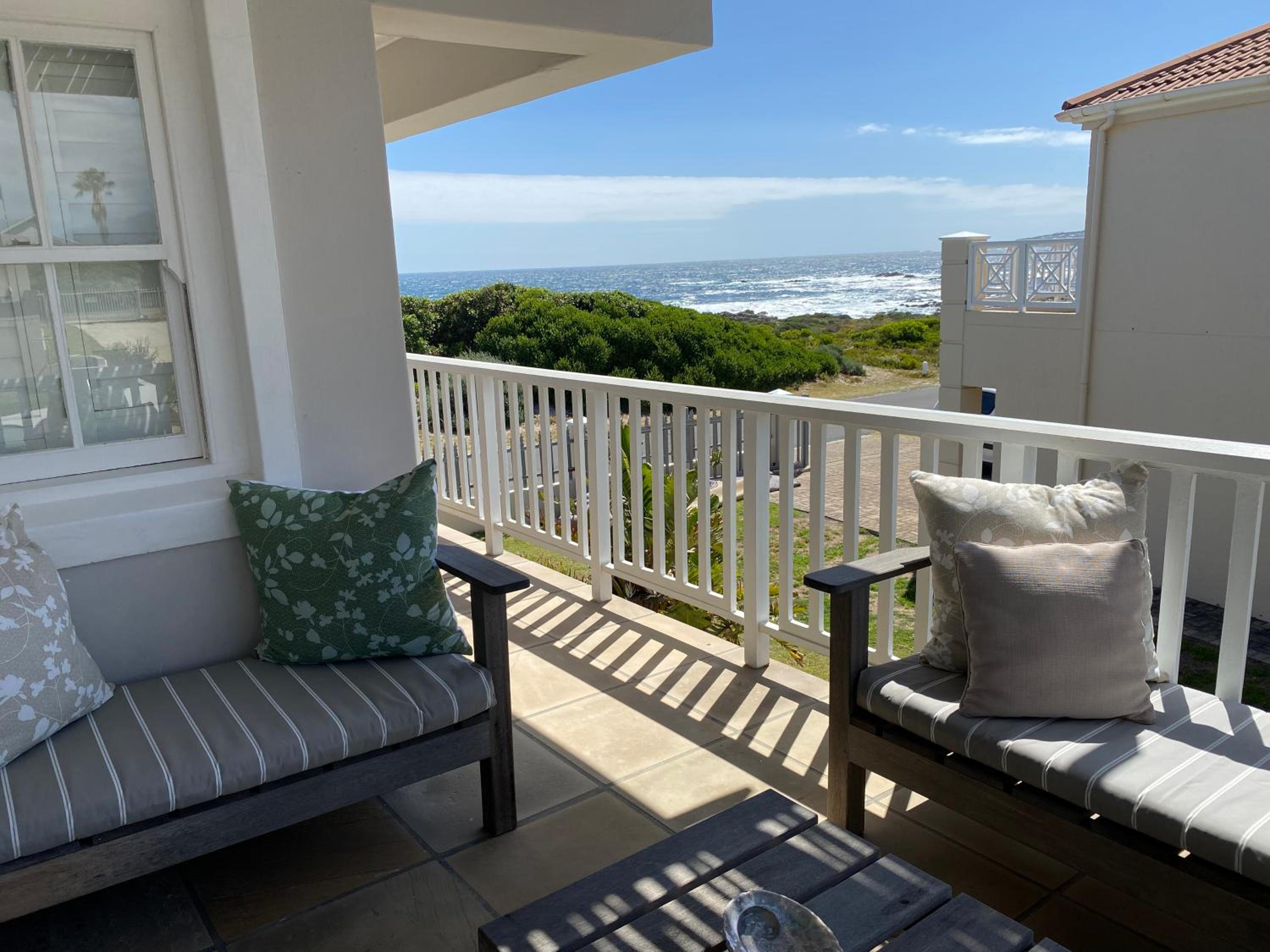 Hermanus Vacations - Shore's Edge Luxury Oceanfront Home - Property Image 17