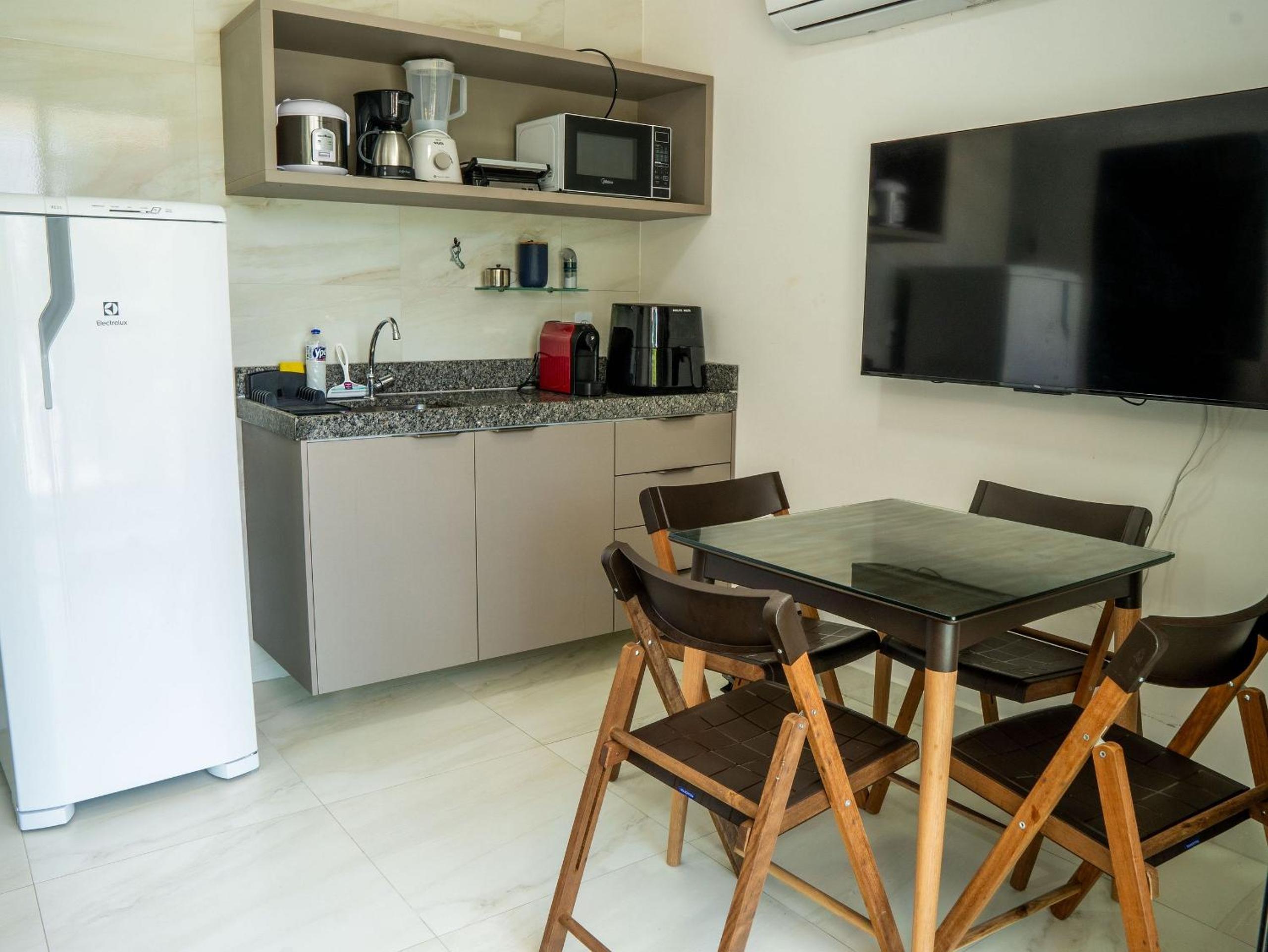 Beachfront flat at Porto de Galinhas beach, close to the natural pools.