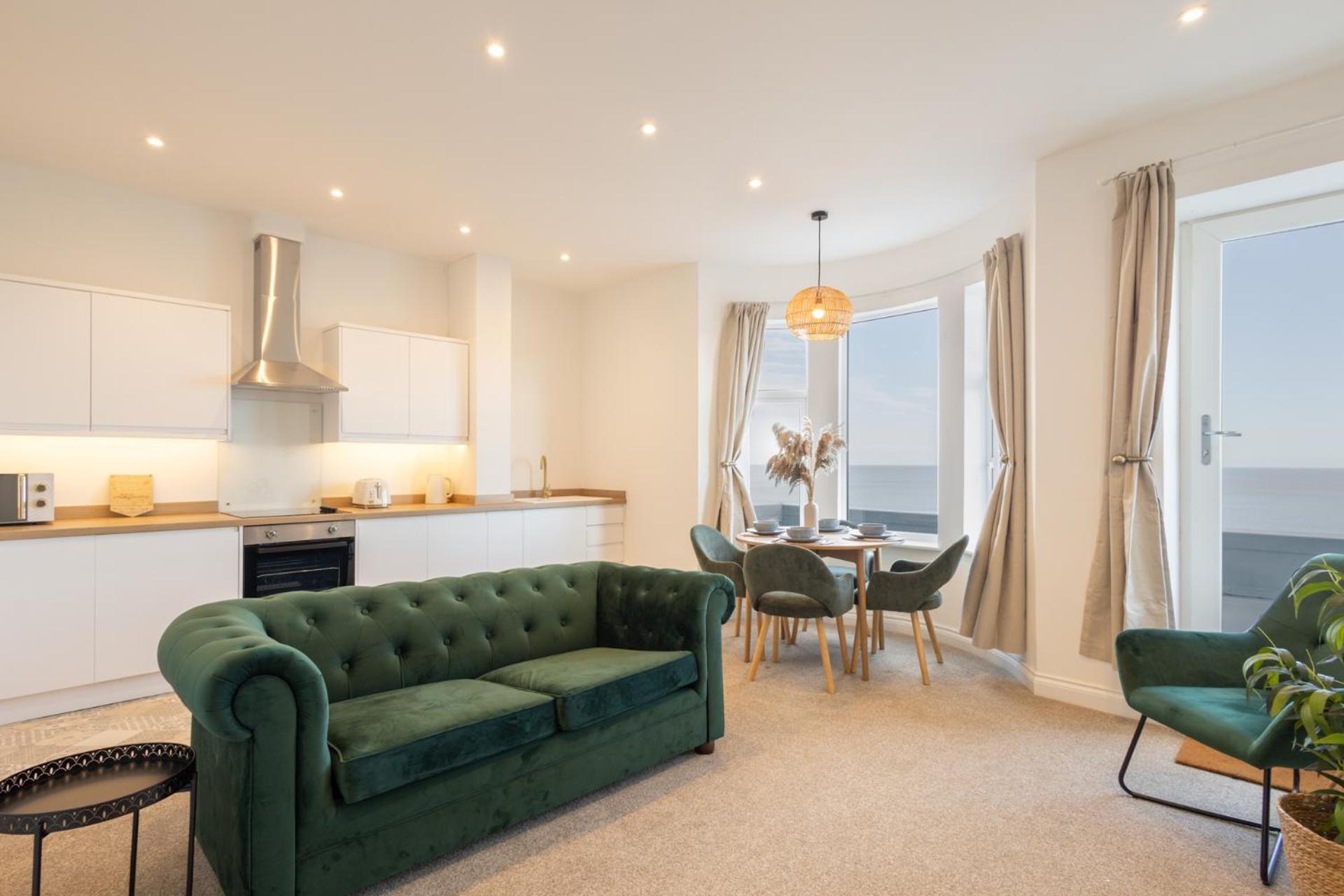 Host & Stay - King's Court Apartments view 3