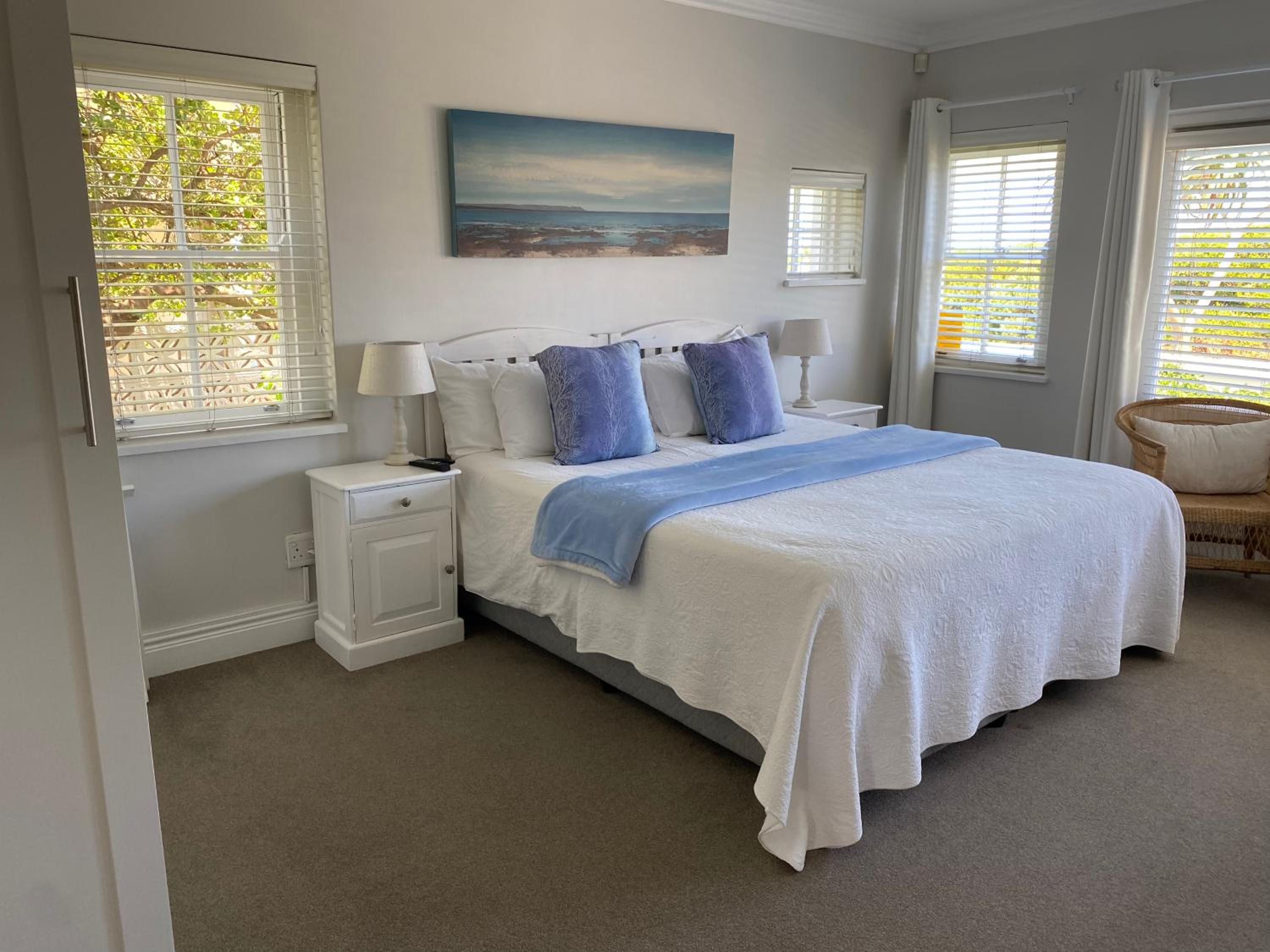 Hermanus Vacations - Shore's Edge Luxury Oceanfront Home - Property Image 49