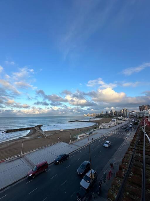 Departamento frente al mar 1er piso por escalera