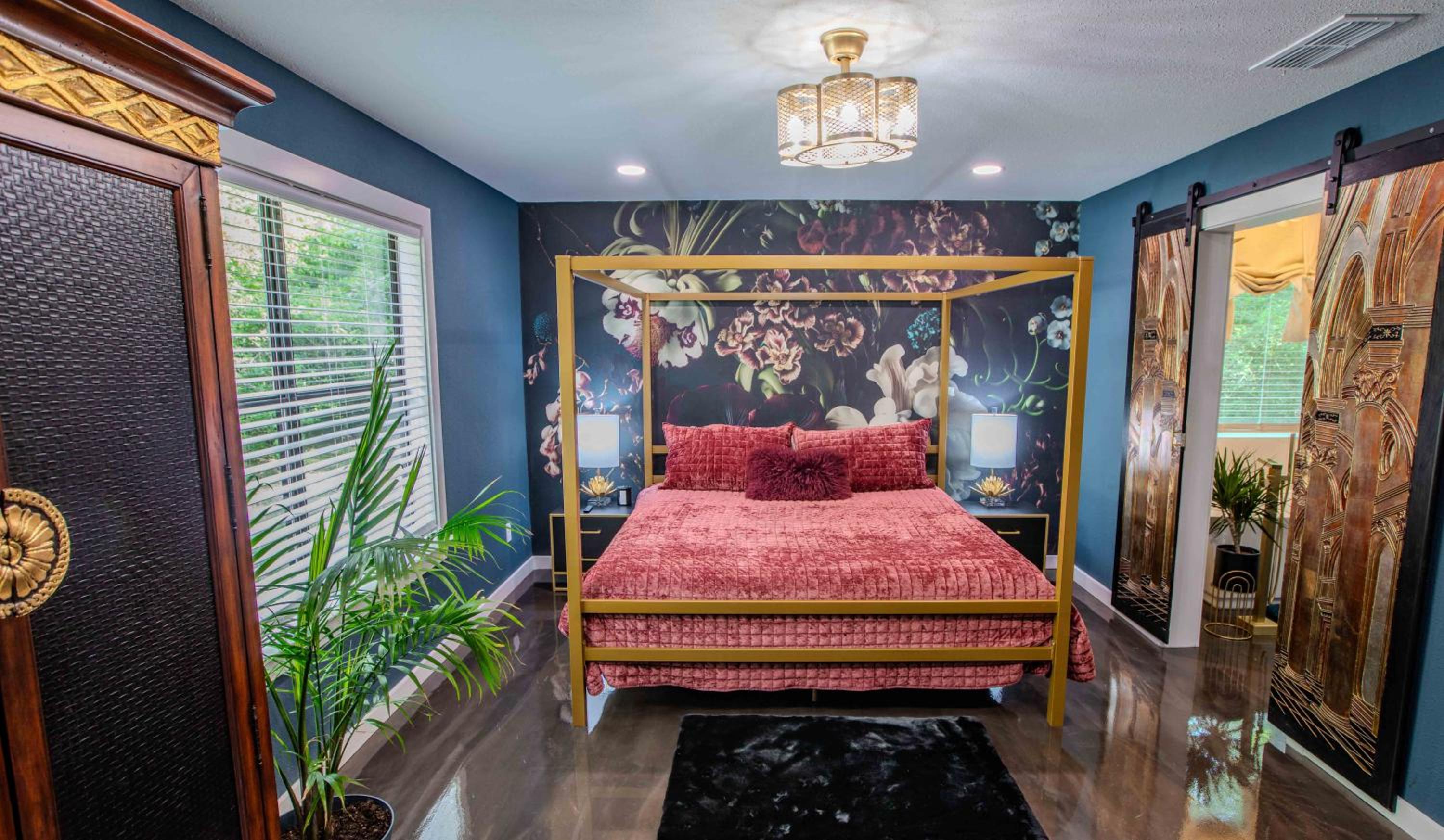 Luxury 3bd 3bth sleeps 10 gorgeous and brand new view 2