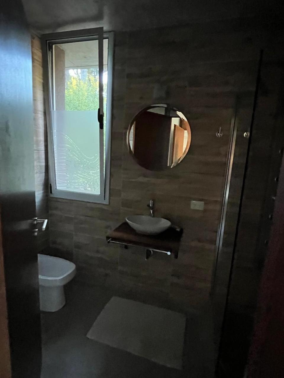 Alq Casa 8 pax con pileta a la Laguna-Villarobles