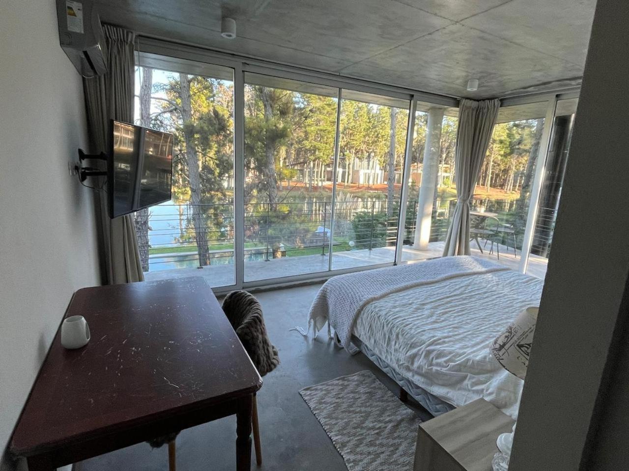 Alq Casa 8 pax con pileta a la Laguna-Villarobles