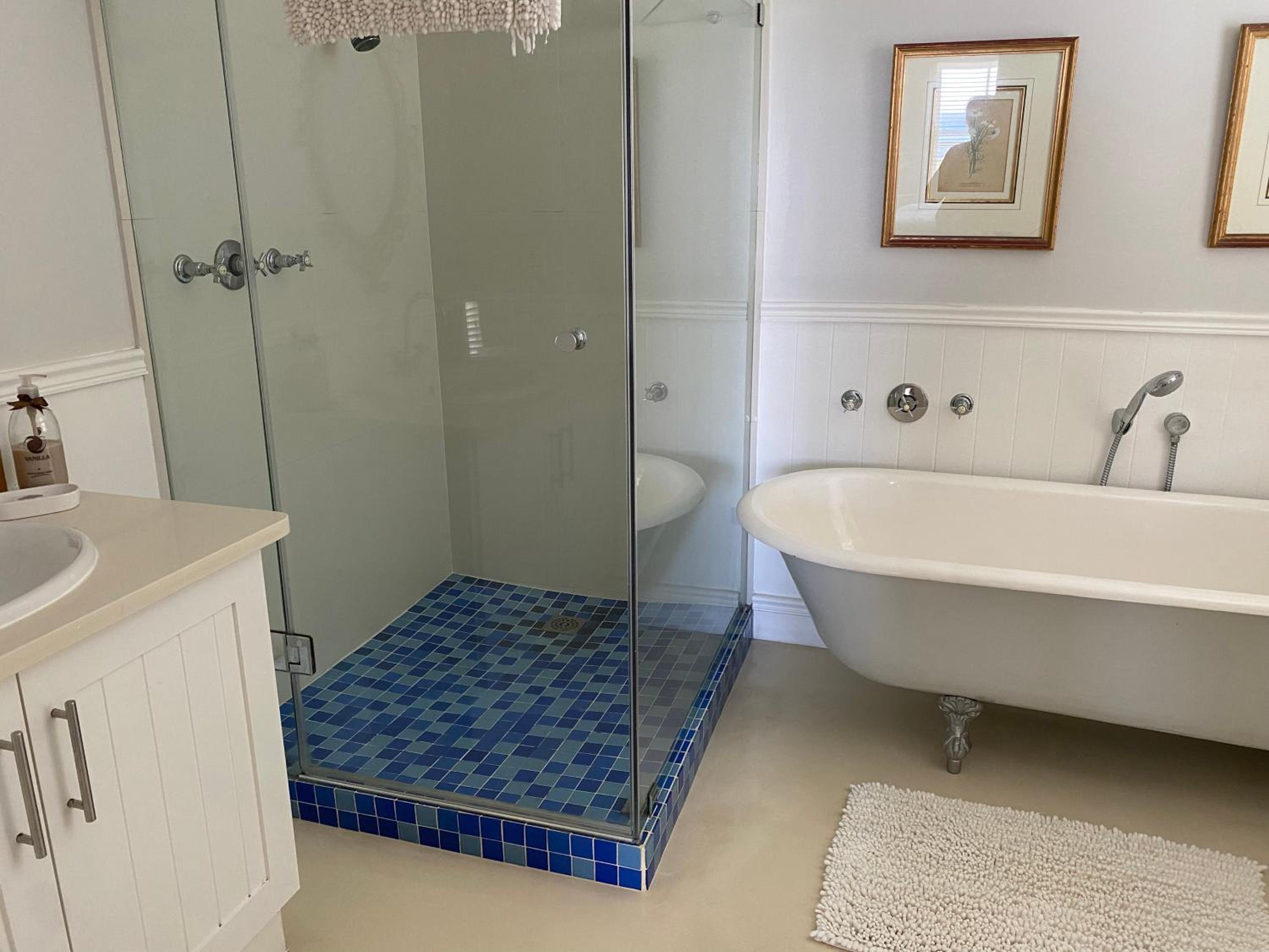 Hermanus Vacations - Shore's Edge Luxury Oceanfront Home - Property Image 42