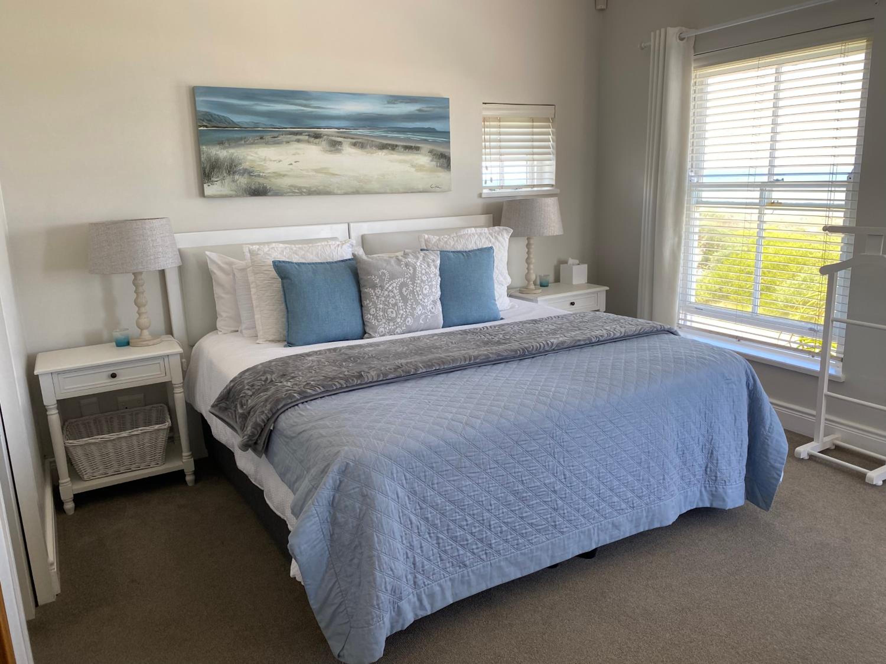 Hermanus Vacations - Shore's Edge Luxury Oceanfront Home - Property Image 41