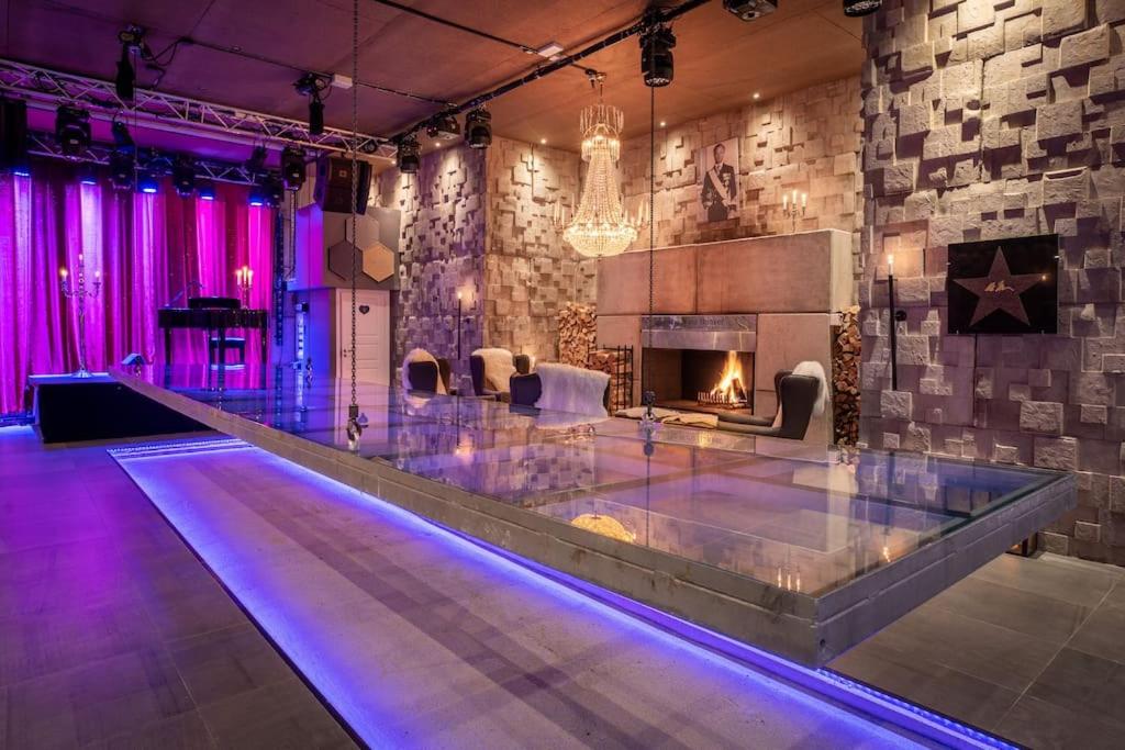 meeting & event spaces