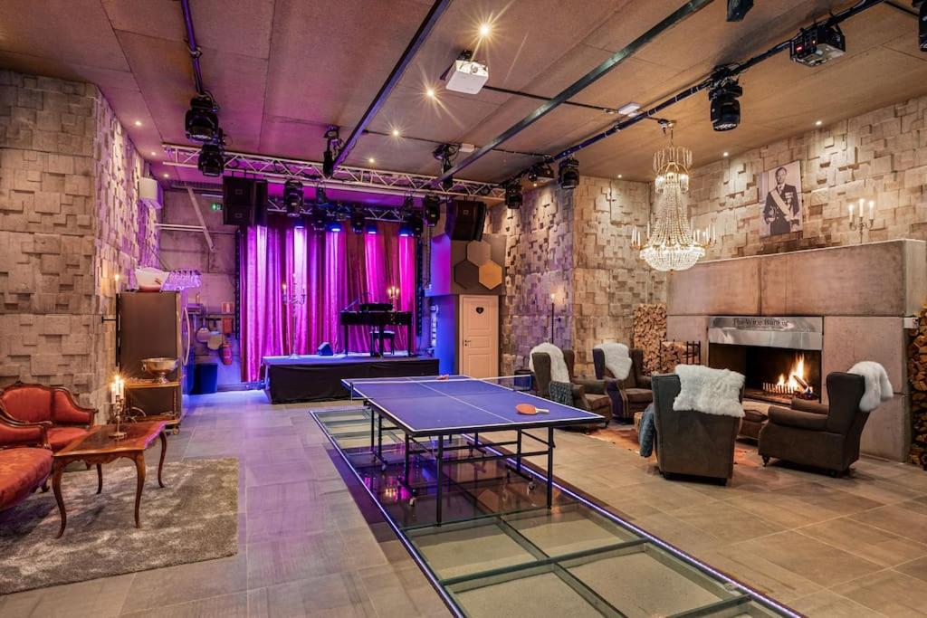 meeting & event spaces