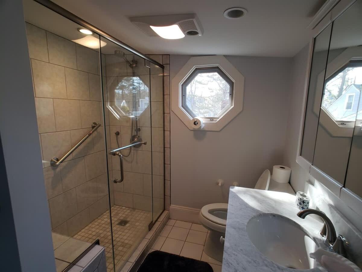 Bayview- 4Bedroom Footbridge Beach Family Home with Hot Tub! - Property Image 11