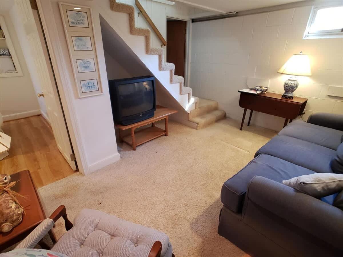 Bayview- 4Bedroom Footbridge Beach Family Home with Hot Tub! - Property Image 28