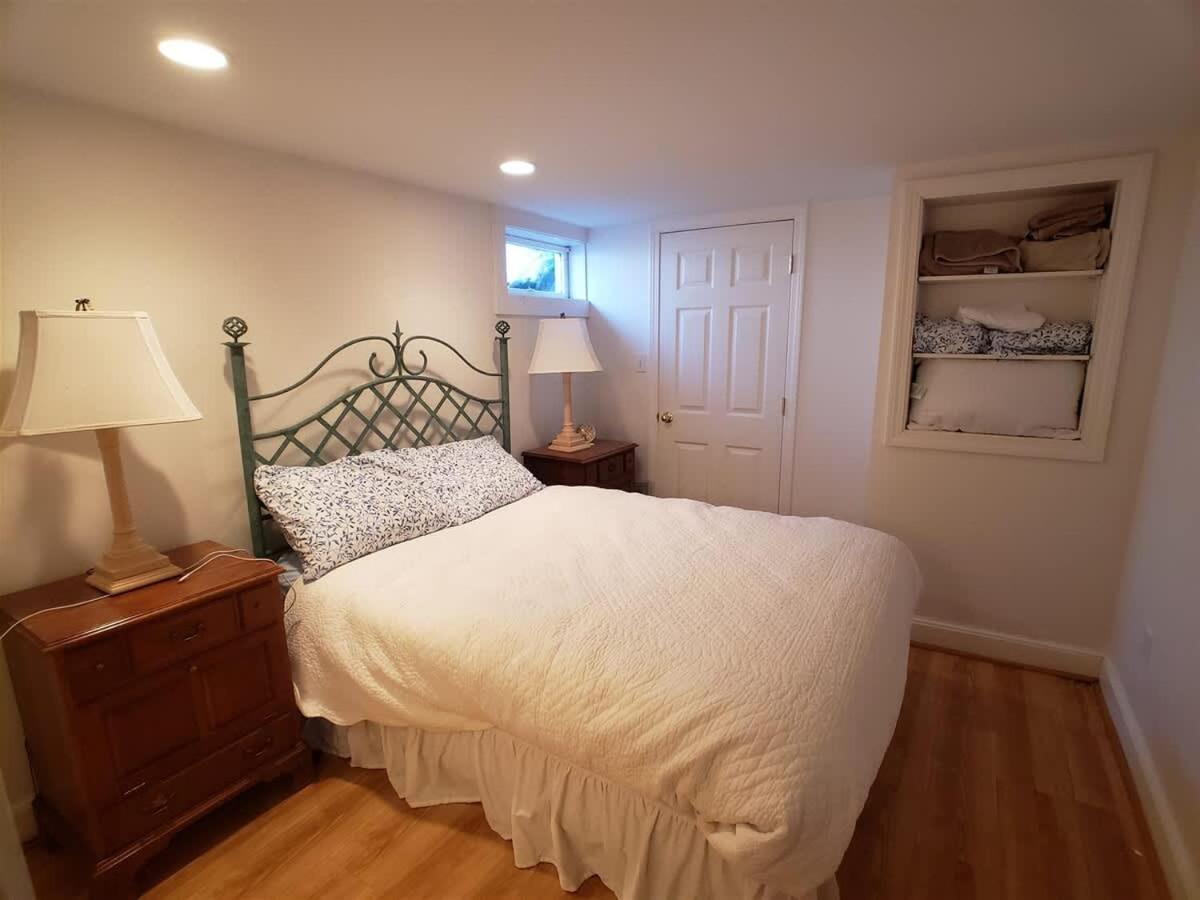 Bayview- 4Bedroom Footbridge Beach Family Home with Hot Tub! - Property Image 26