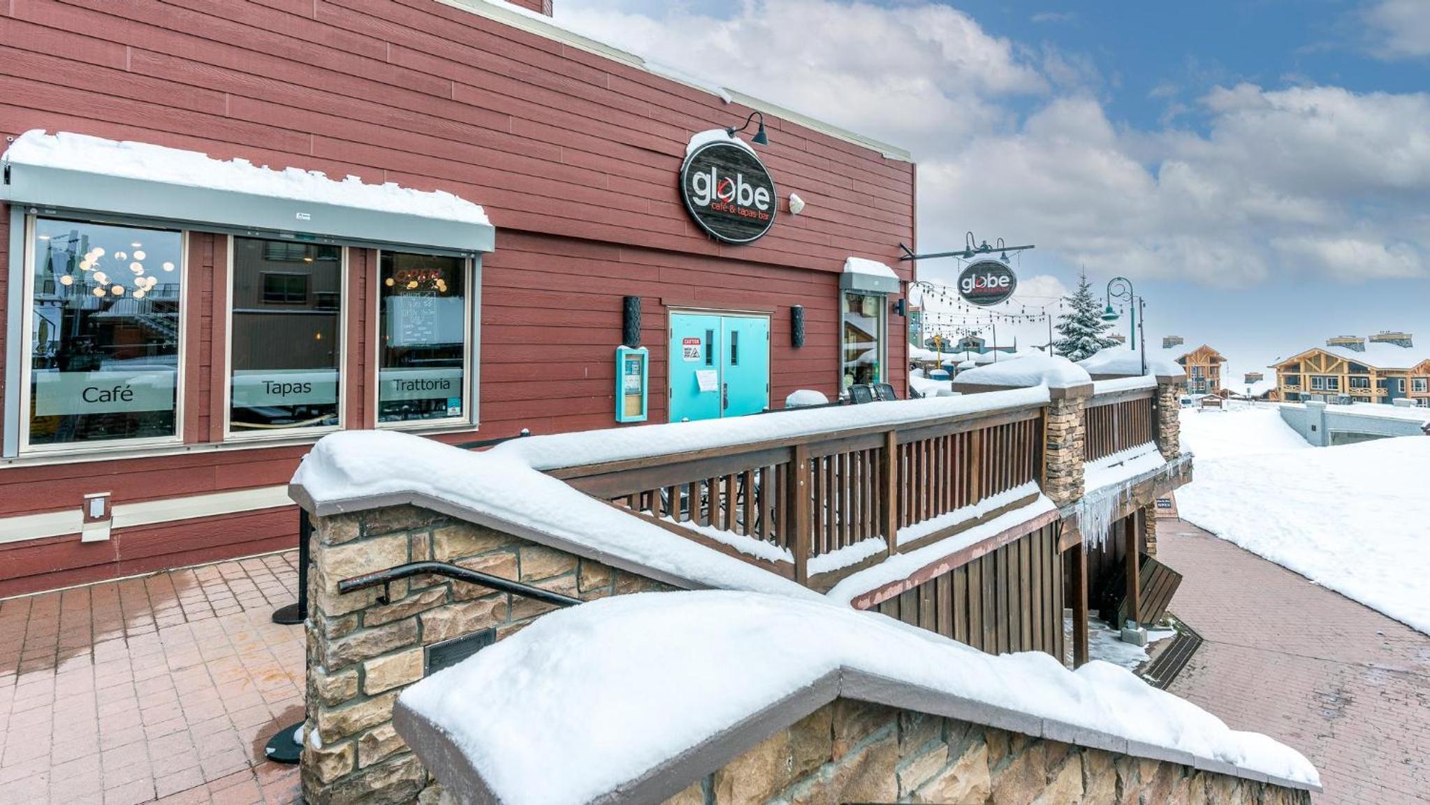 Fresh Tracks Retreat - Ski In Out Mtn View & Private Hot Tub