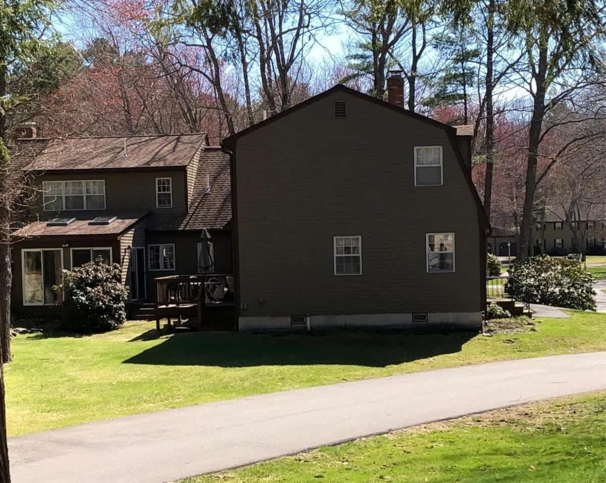 Ogunquit -2 Bedroom Family Condo with POOL 2 week stay view 2