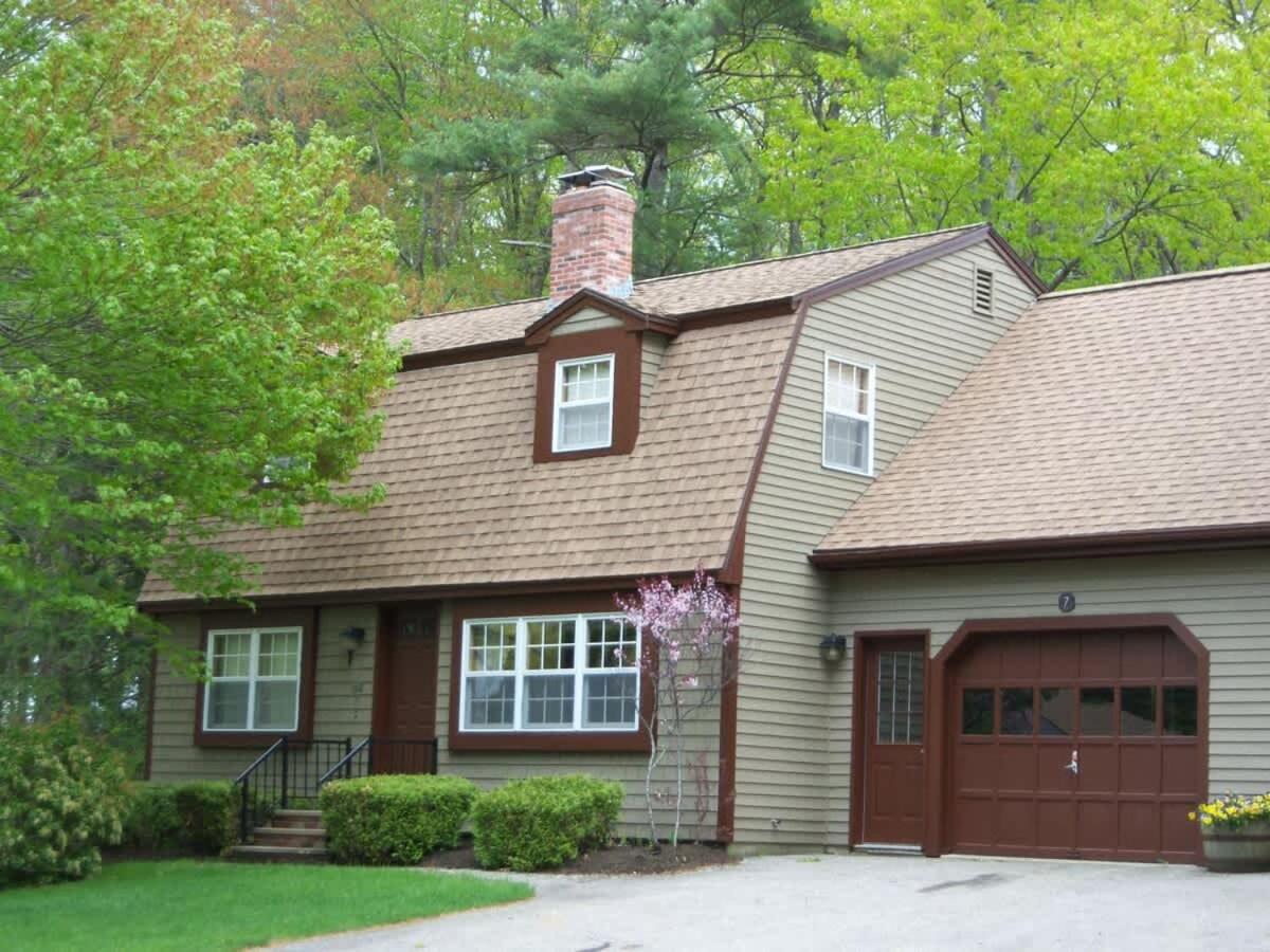 Ogunquit -2 Bedroom Family Condo with POOL 2 week stay view 3