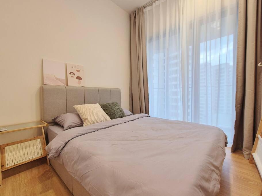 Modern Seaview & City Skyline 3 Rooms 6 Pax