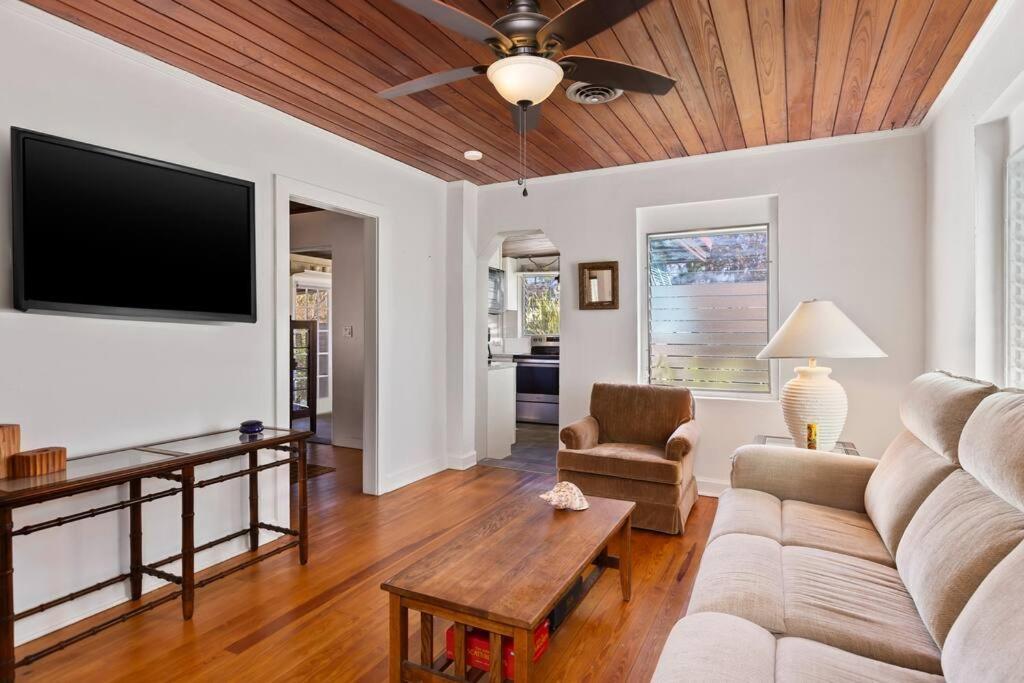 1mi to Beach Jungle Bungalow 1 acre with Pool view 5