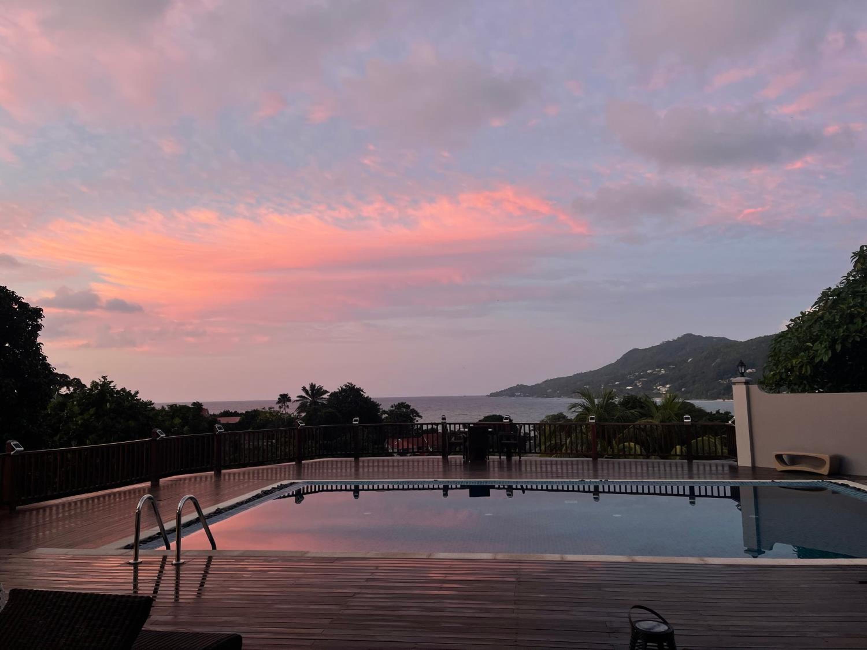 D'Offay Seaview Apartments view 2