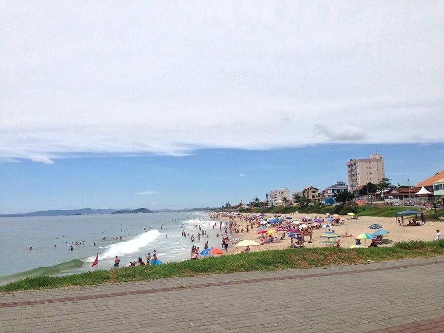 Confortável casa à Beira Mar