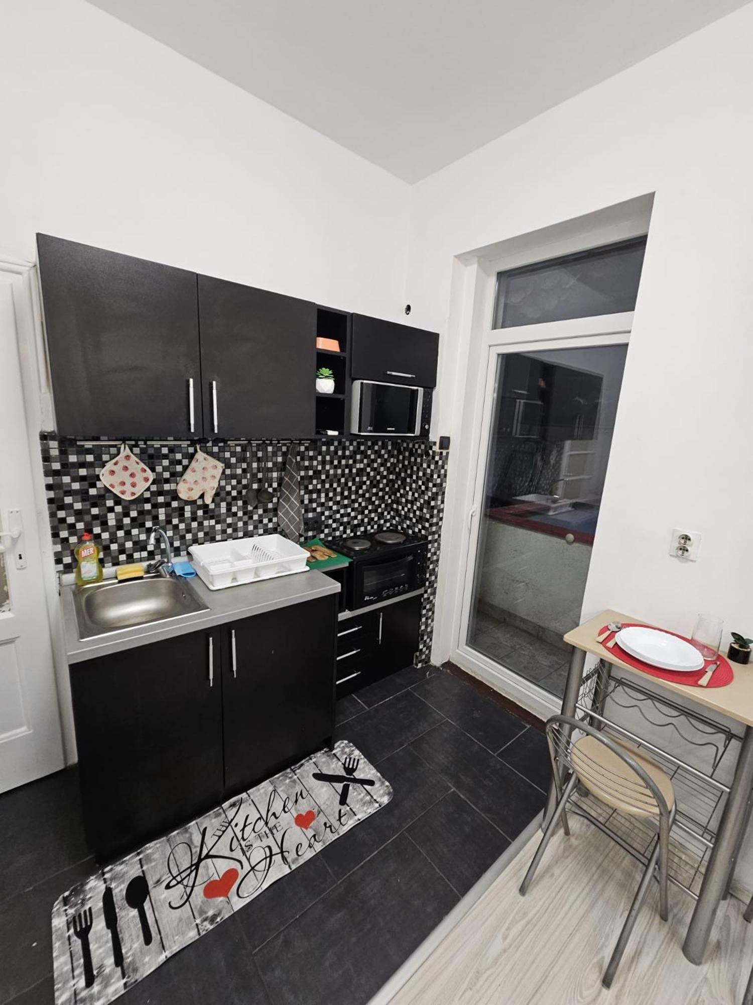 Alexis Apartman