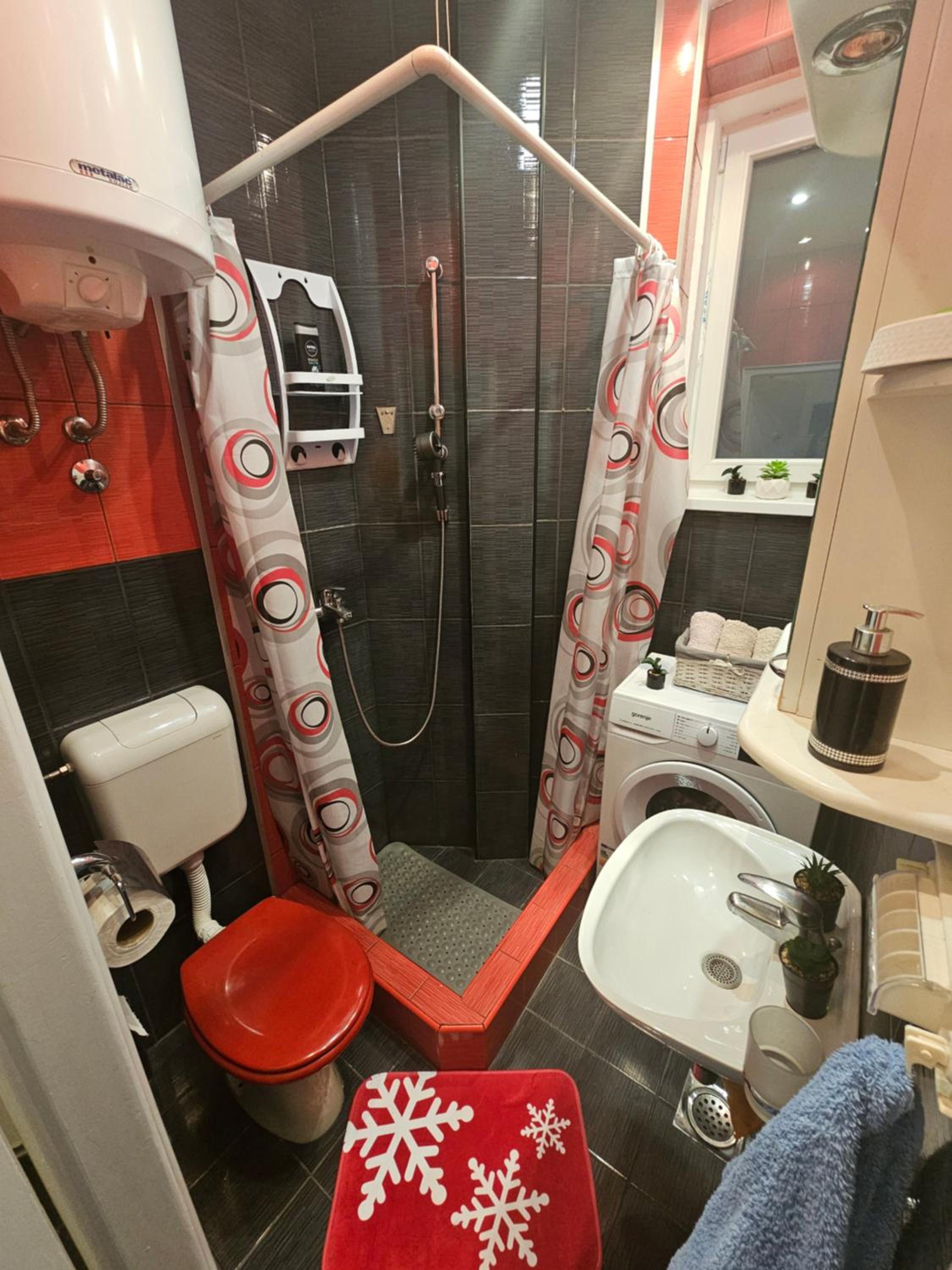 Alexis Apartman