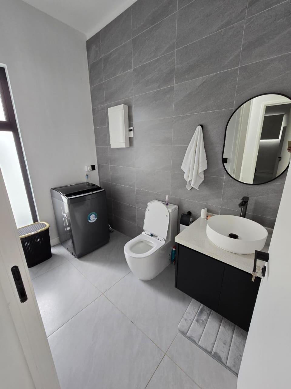 Private Accommodation Nino No 1