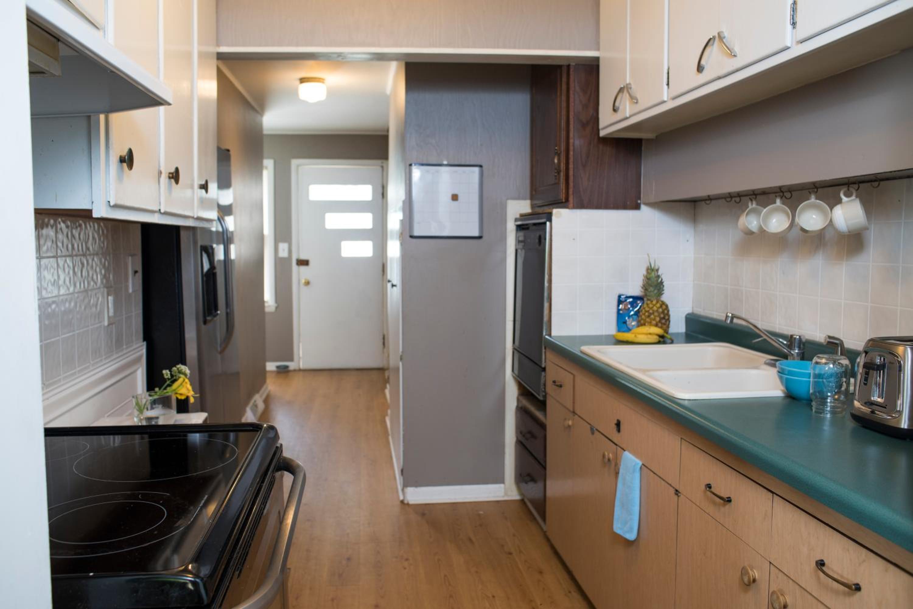 Delton Oaks Resort Motel
