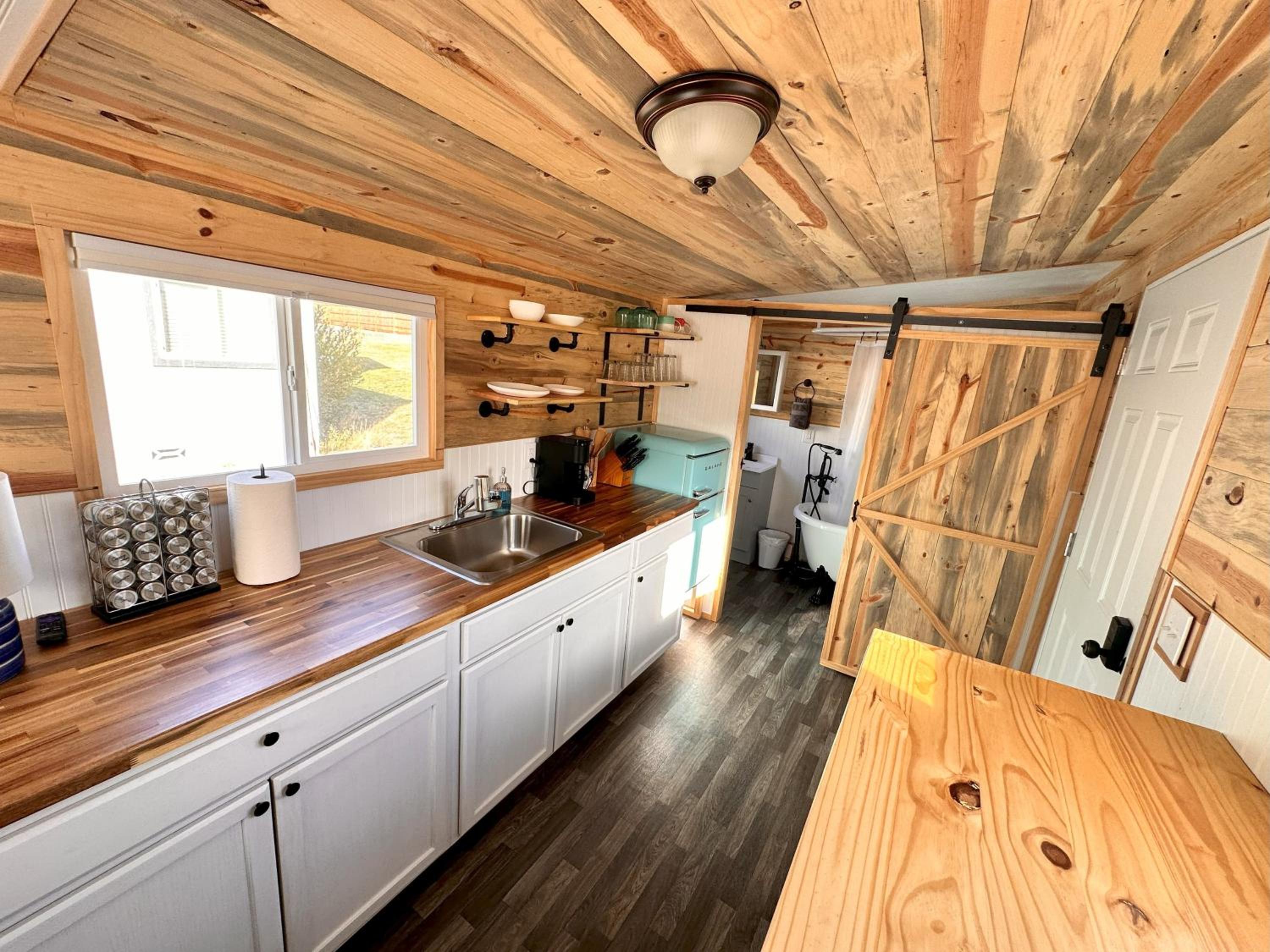 Enchanting Getaway Farmhouse And Tiny House Duo - Property Image 2