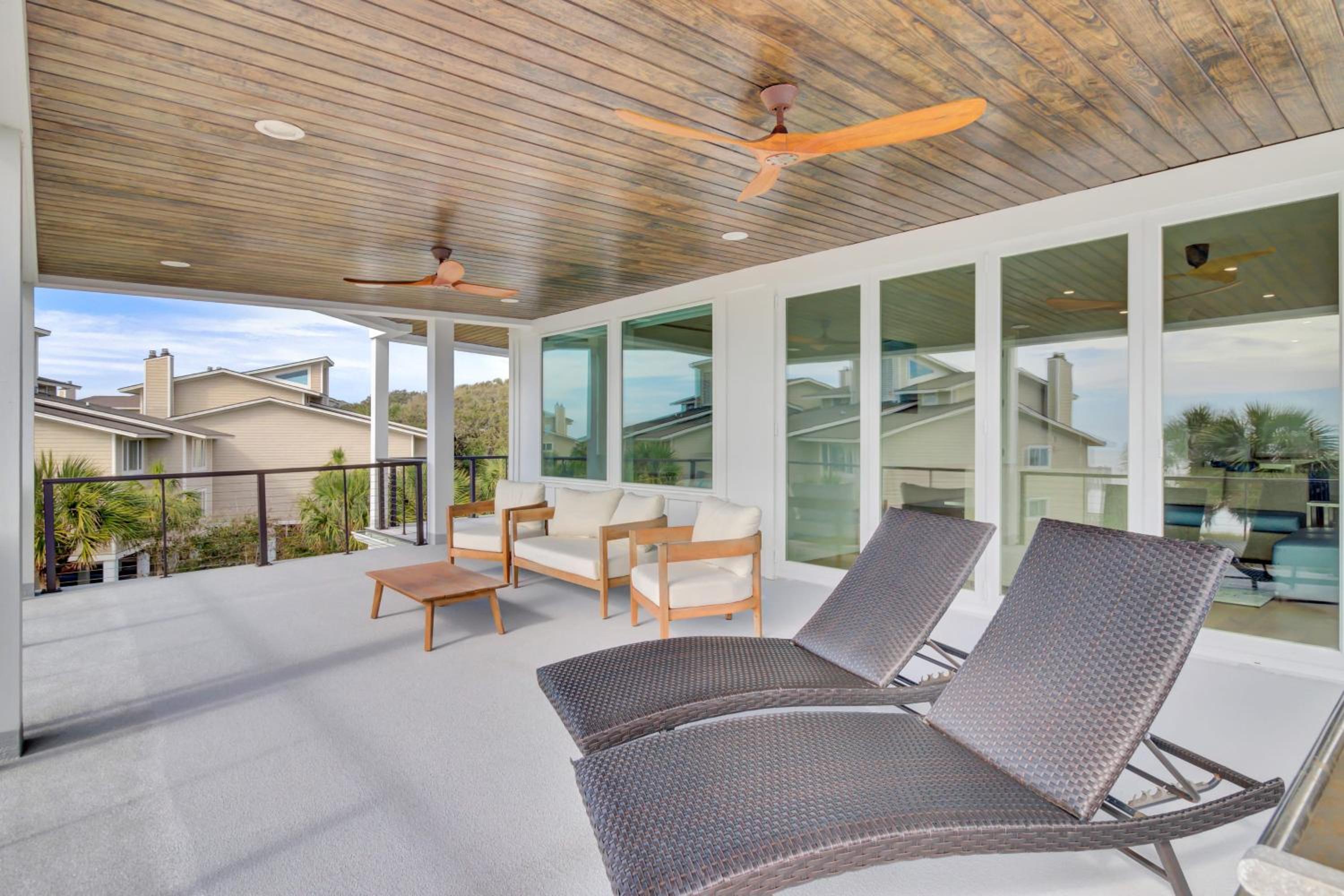 7 Beachwood East by AvantStay Ocean Views Hot Tub 7BDR