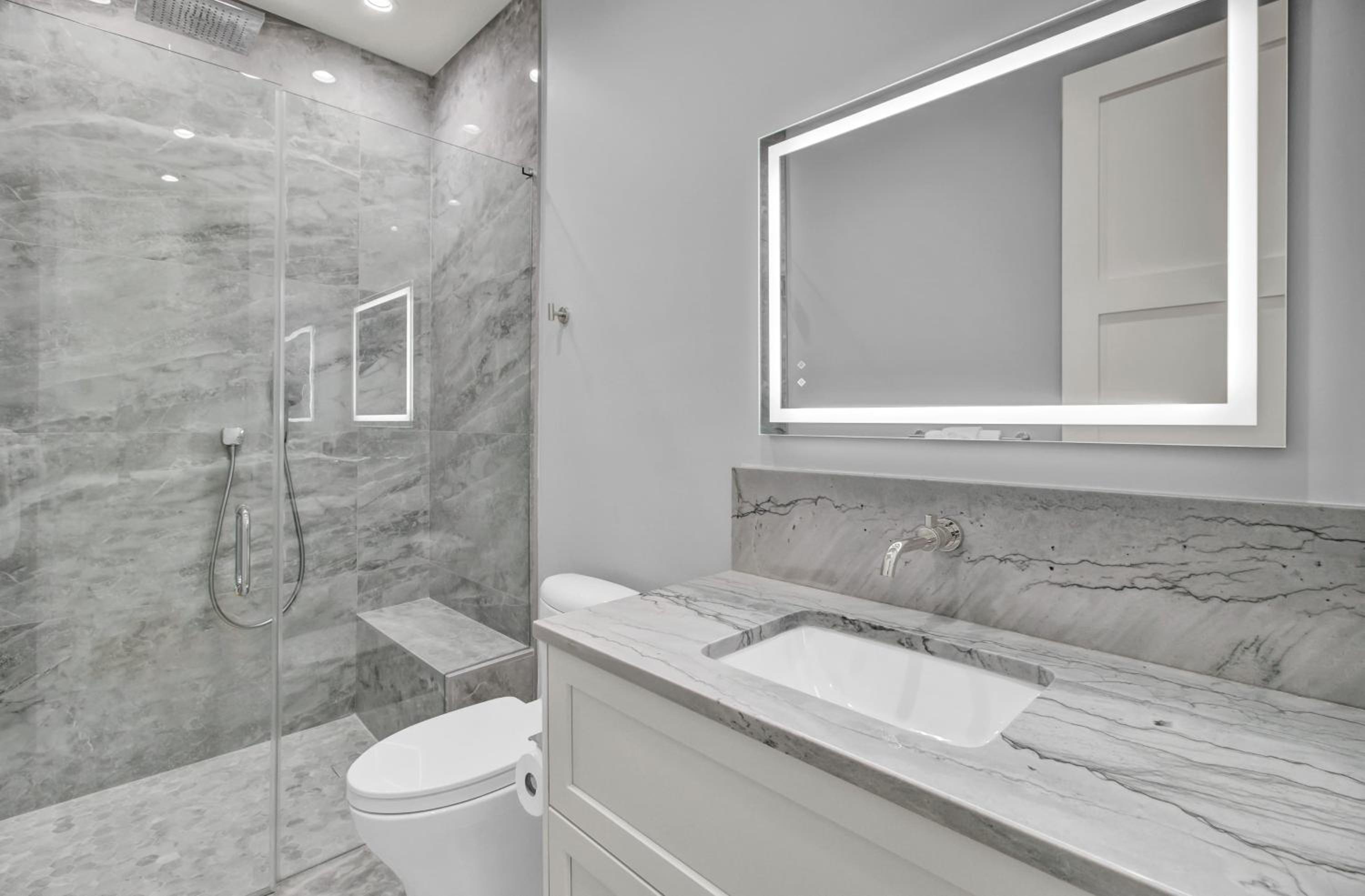 7 Beachwood East by AvantStay Ocean Views Hot Tub 7BDR