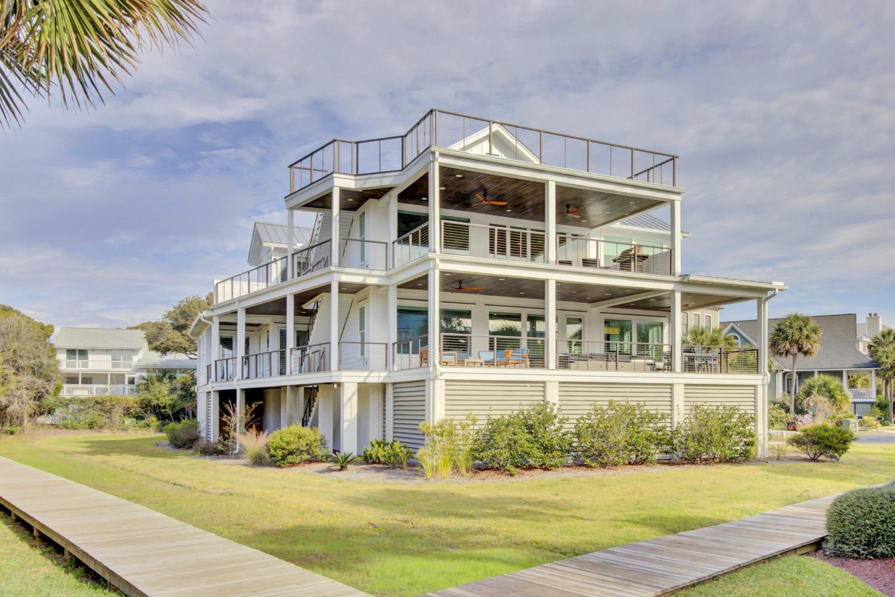 7 Beachwood East by AvantStay Ocean Views Hot Tub 7BDR
