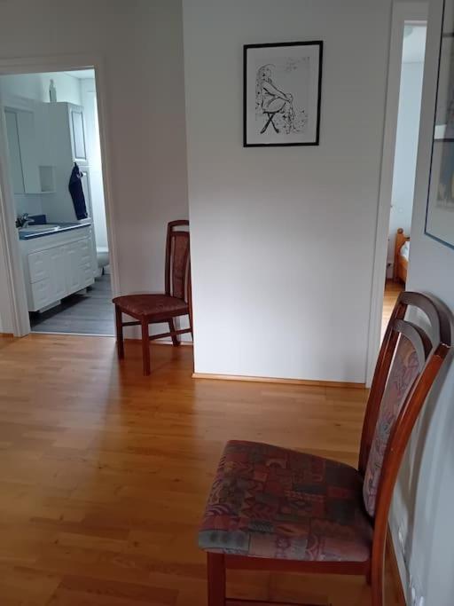 Hóll Guesthouse