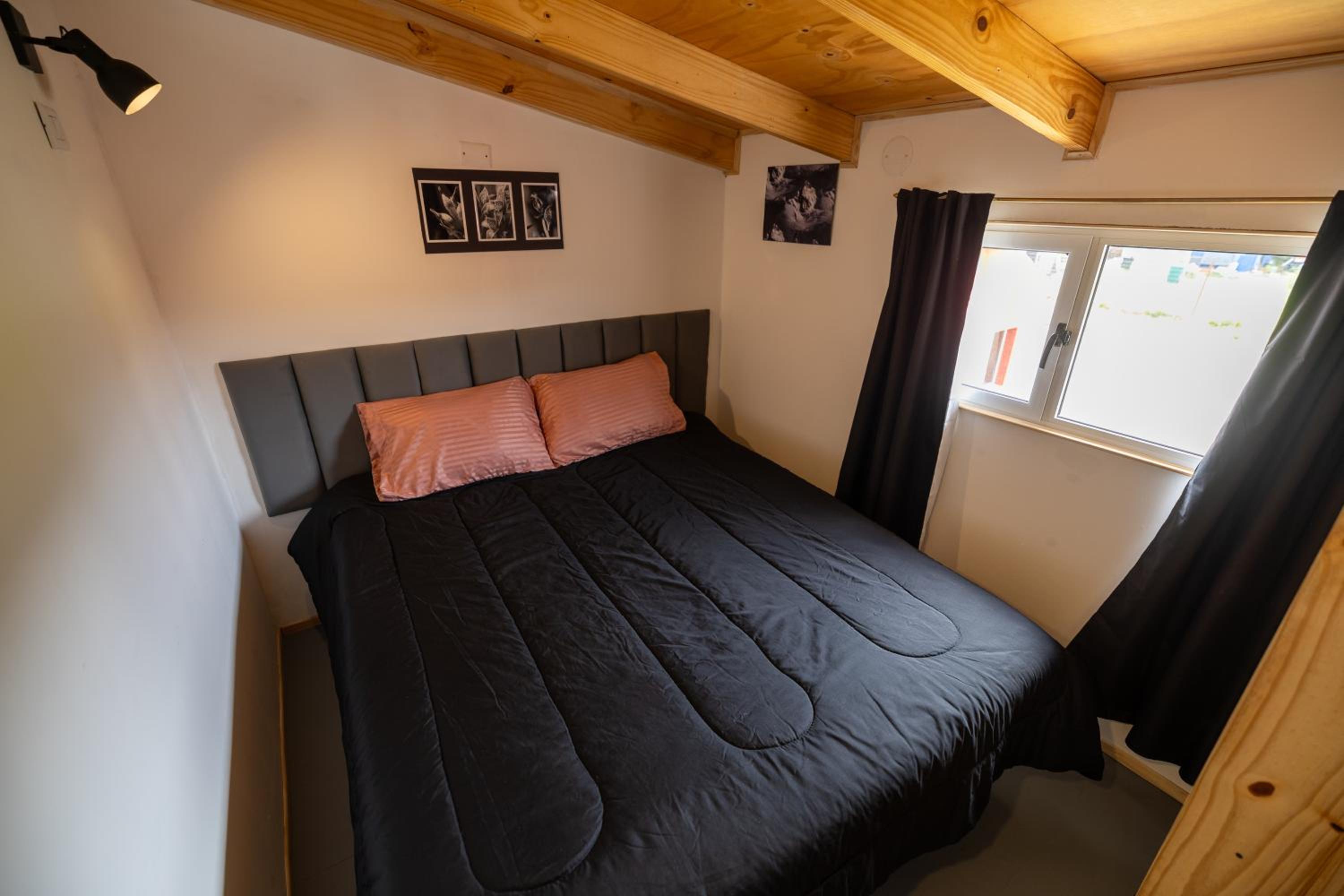 Mistico Hostel 23