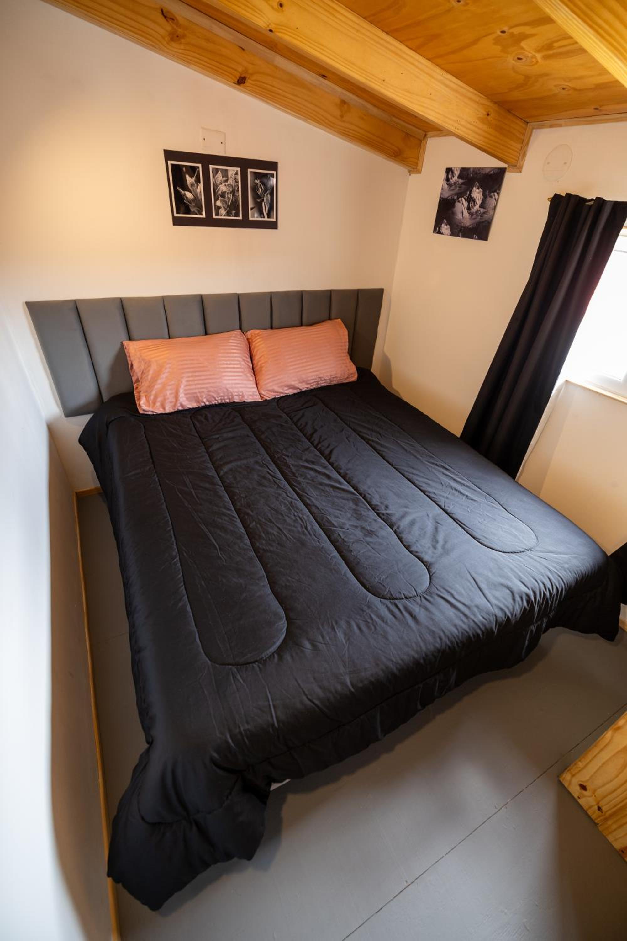 Mistico Hostel 23