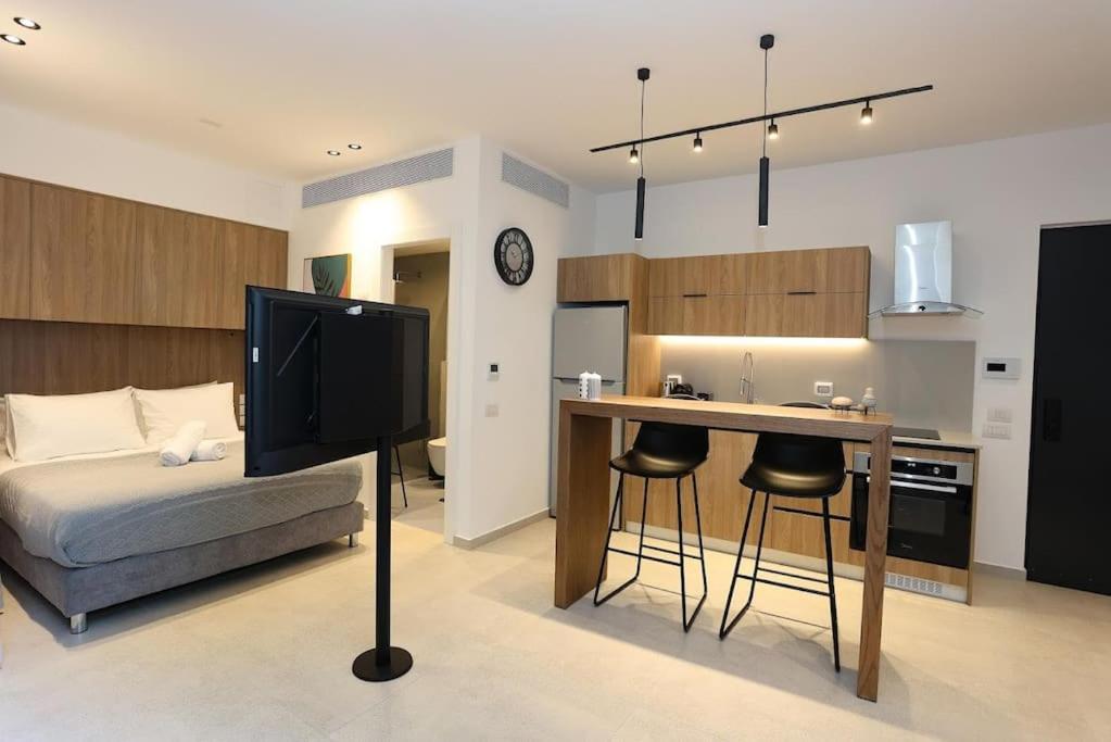 Luxury Garden Studio Apartment 2