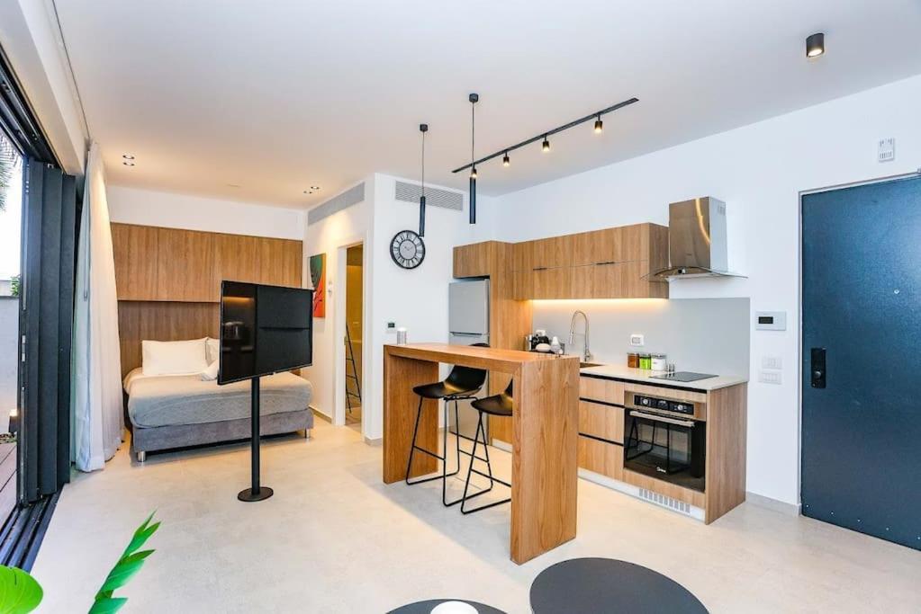 Luxury Garden Studio Apartment 2
