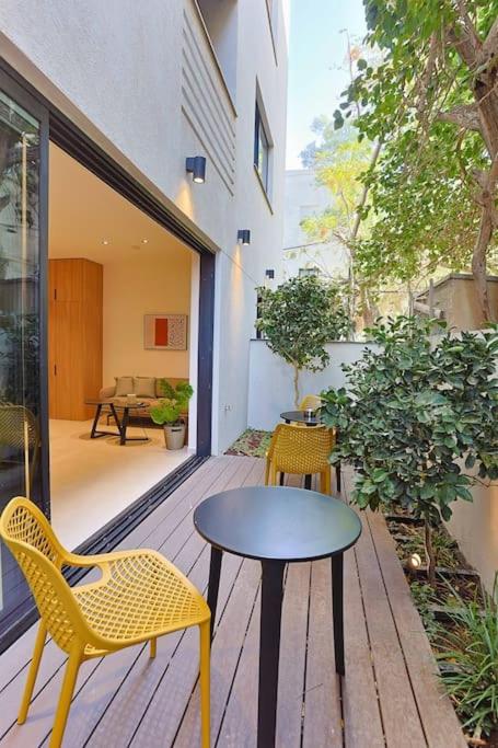 Luxury Garden Studio Apartment 2