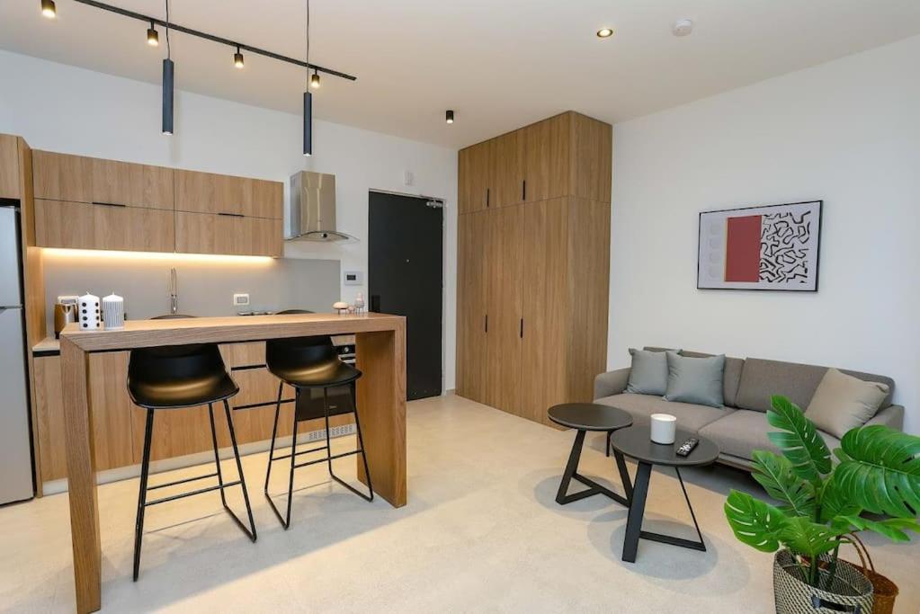 Luxury Garden Studio Apartment 2
