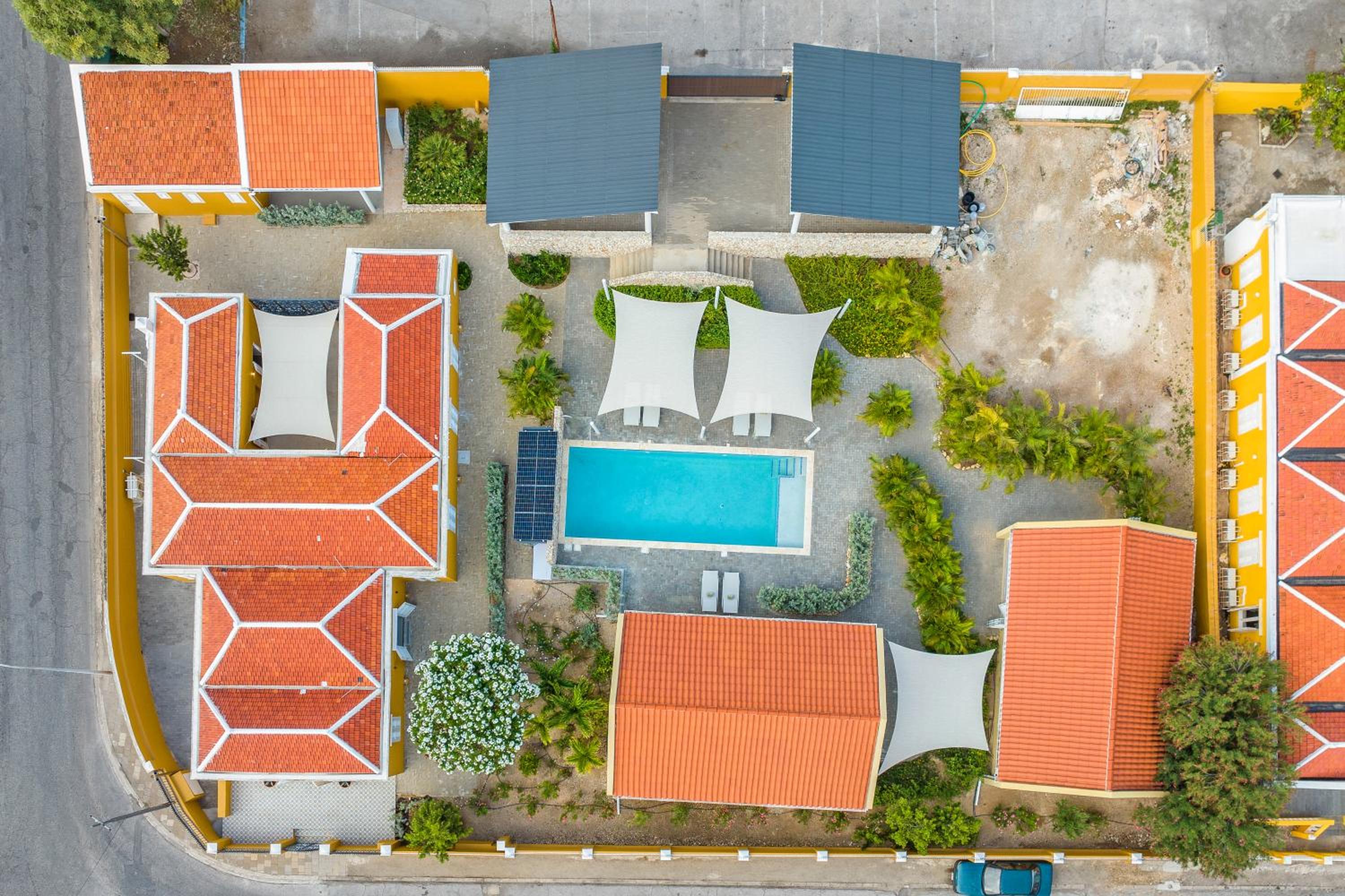 Villa Grandi, mini resort - historic city villas, Otrobanda
