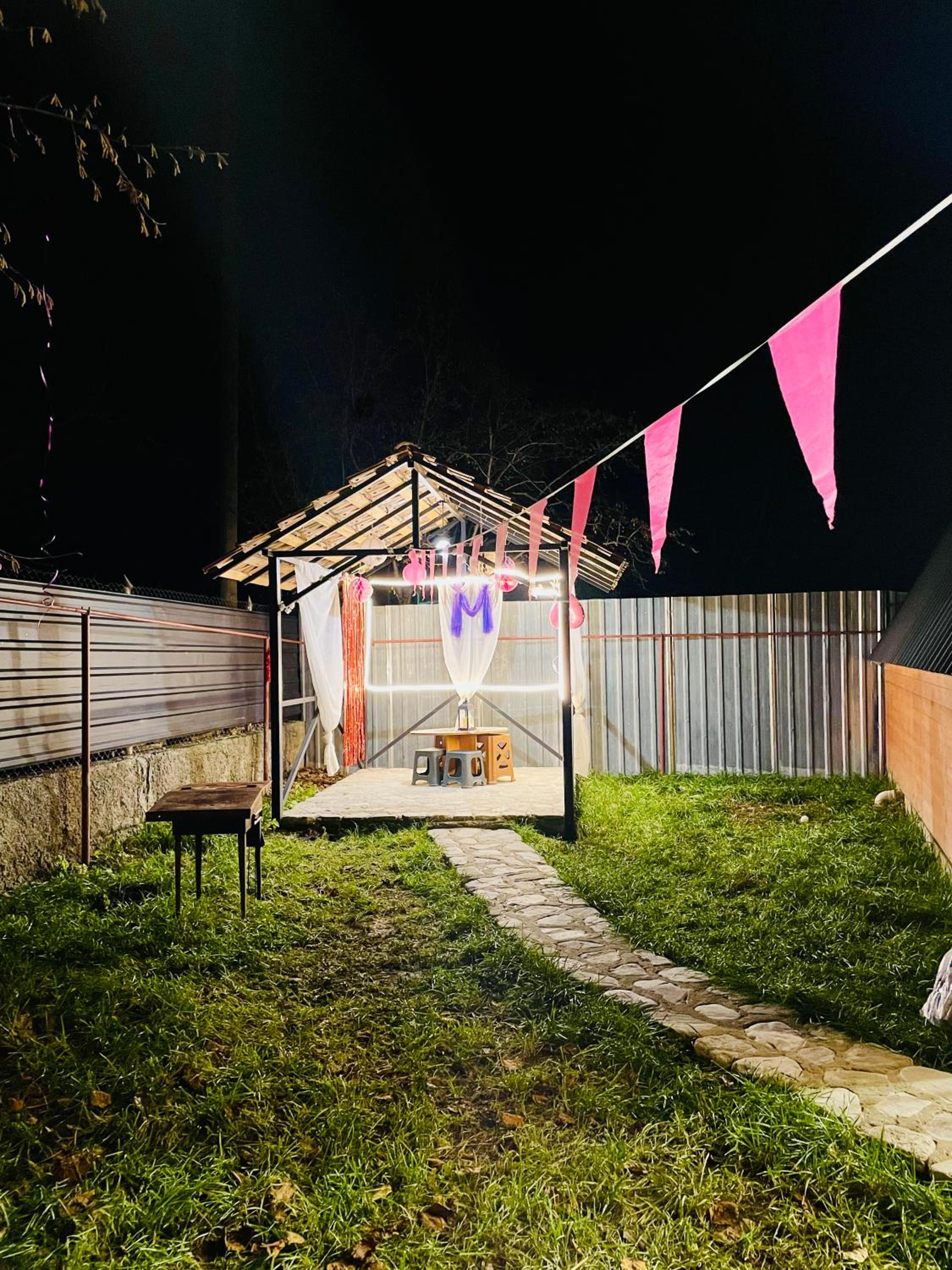 Mountain Cottage - Ananuri