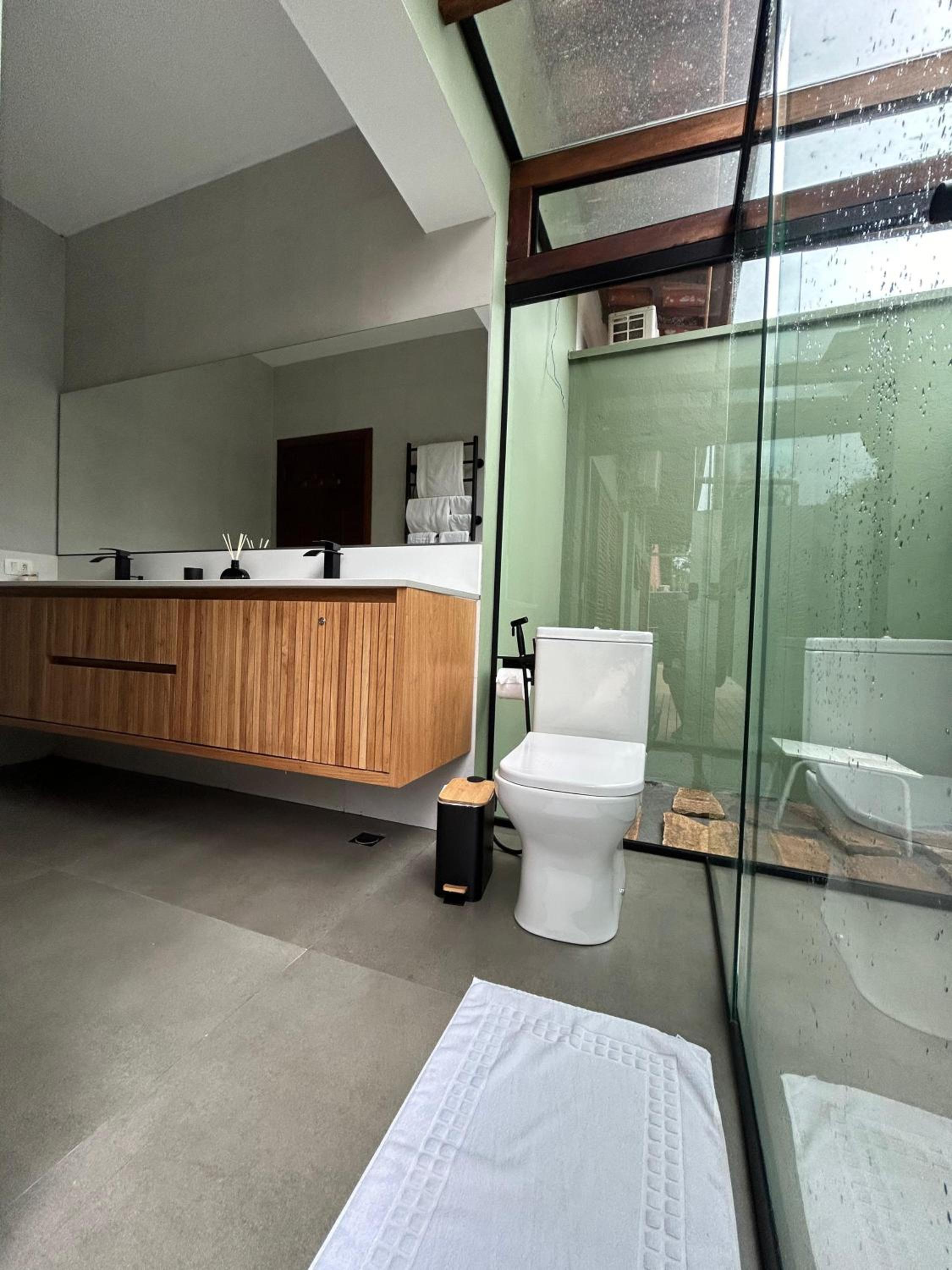 Casa em Itamambuca - conforto e luxo a beira mar