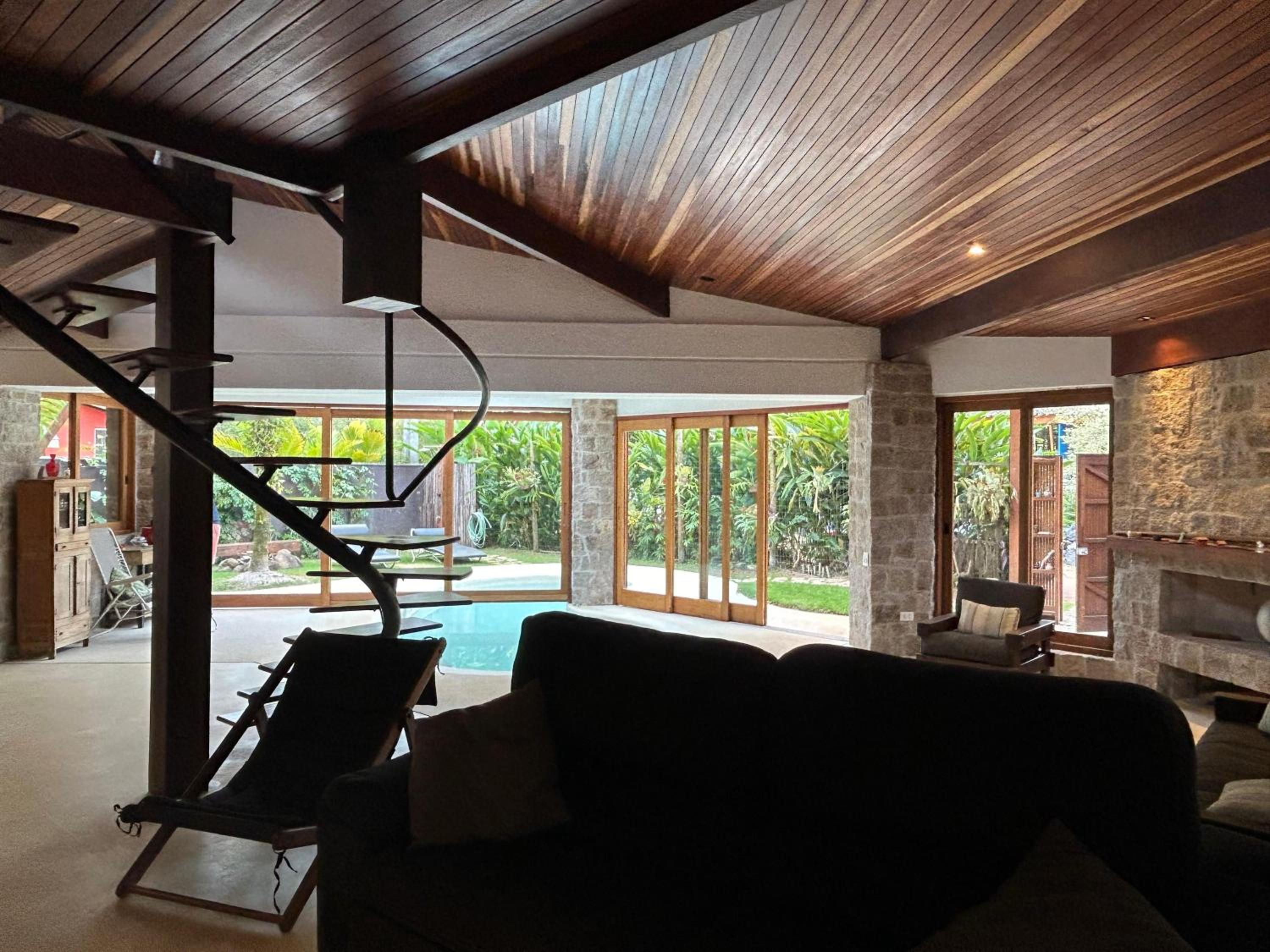 Casa em Itamambuca - conforto e luxo a beira mar
